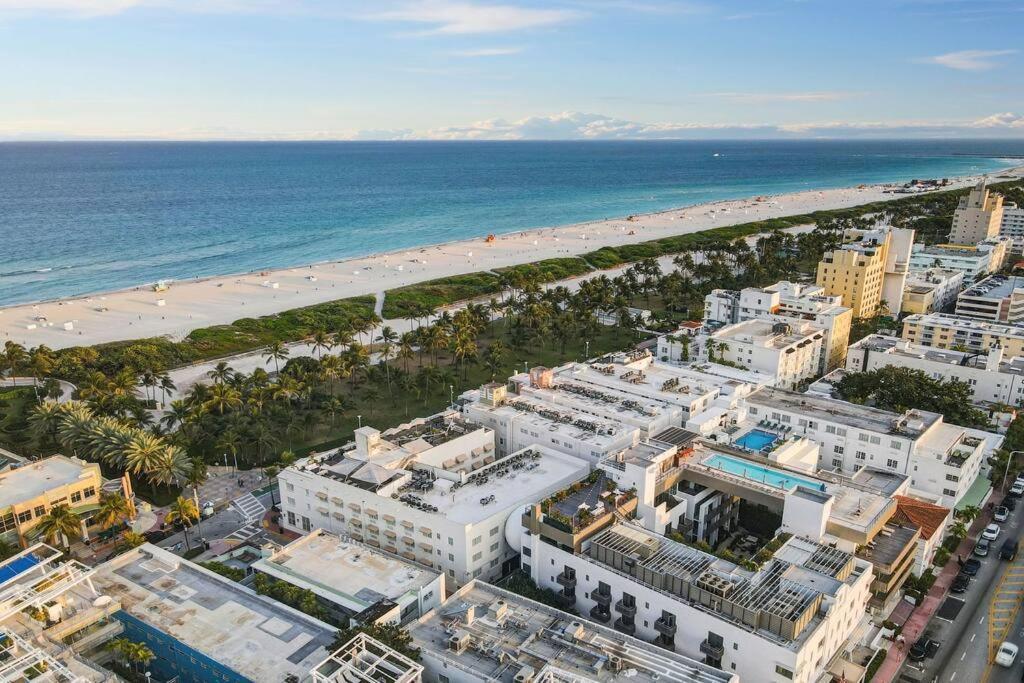 Easy Ocean Dr Beach, 2 Queenbeds * Miami Beach