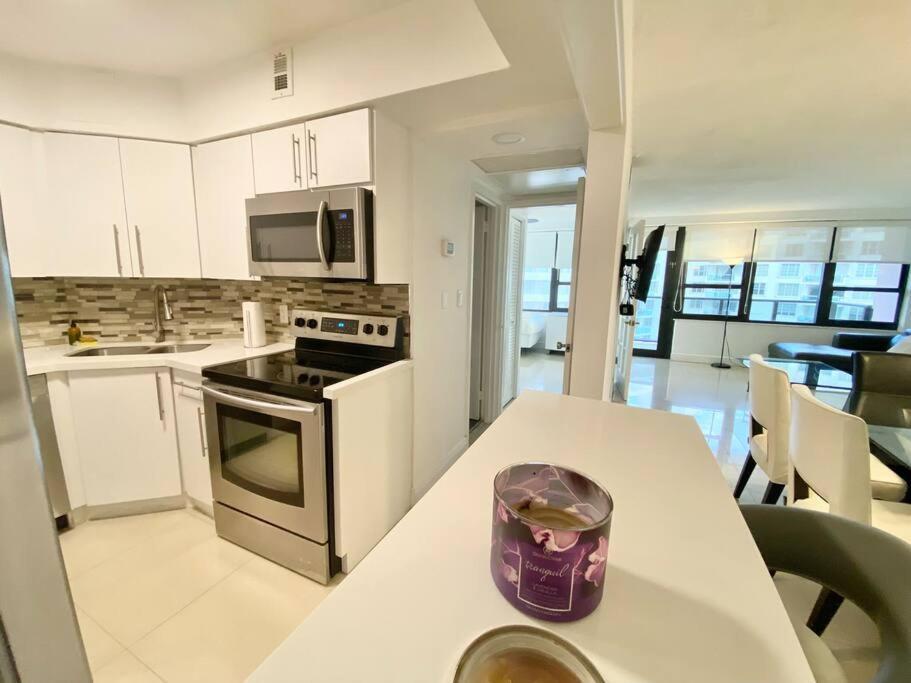 Apartment Sabrinas 2br Modern Beachfront *