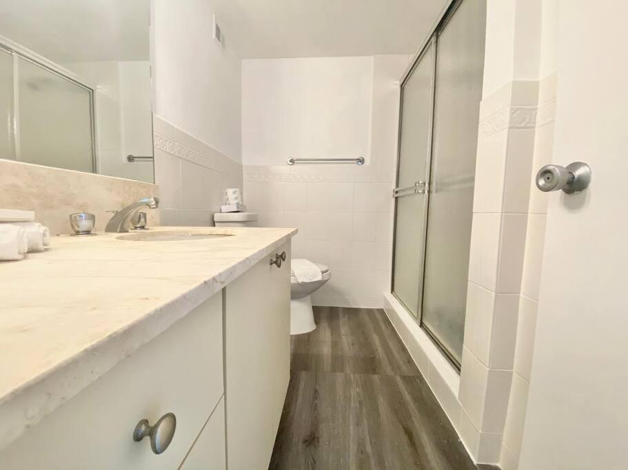 Apartment Sabrinas 2br Modern Beachfront