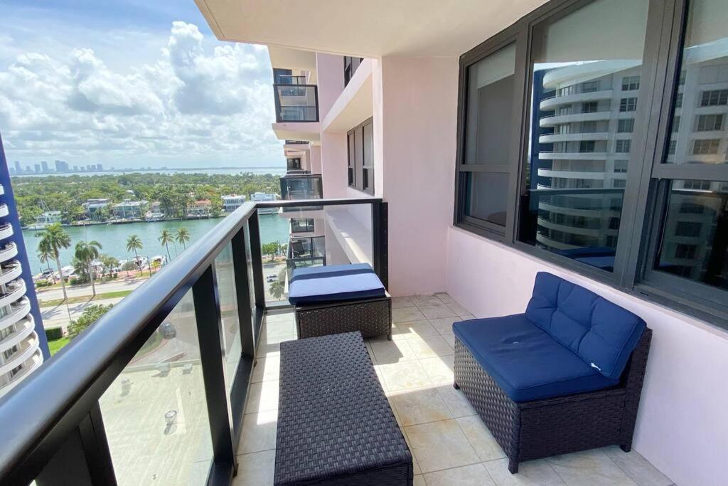 Sabrinas 2br Modern Beachfront Miami Beach