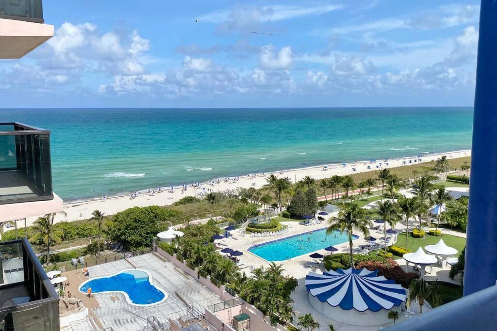 Sabrinas 2br Modern Beachfront Apartment *