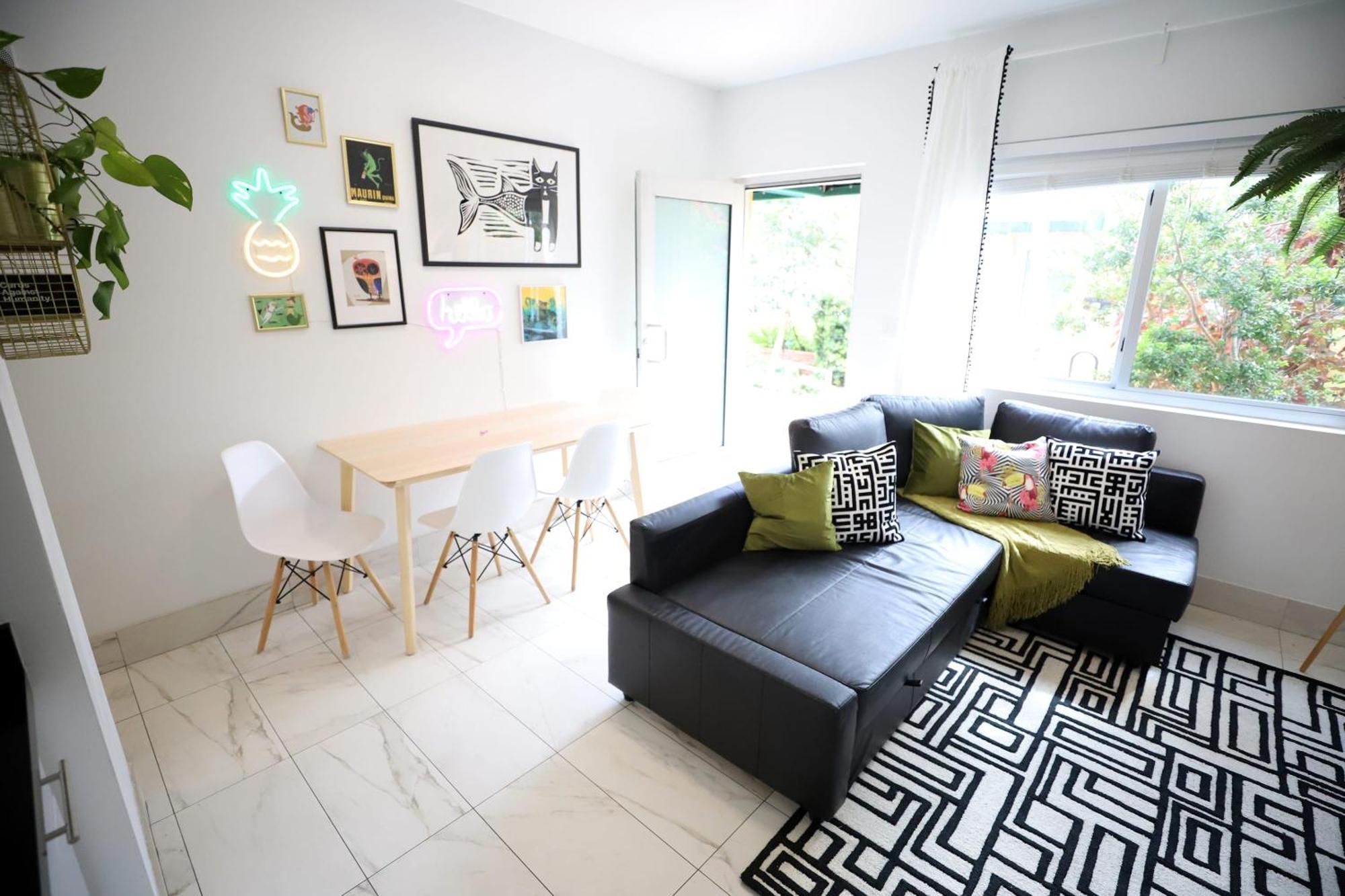 Family Pet Friendly 3 Minute Walk To Miami With Free Parking * Miami Beach