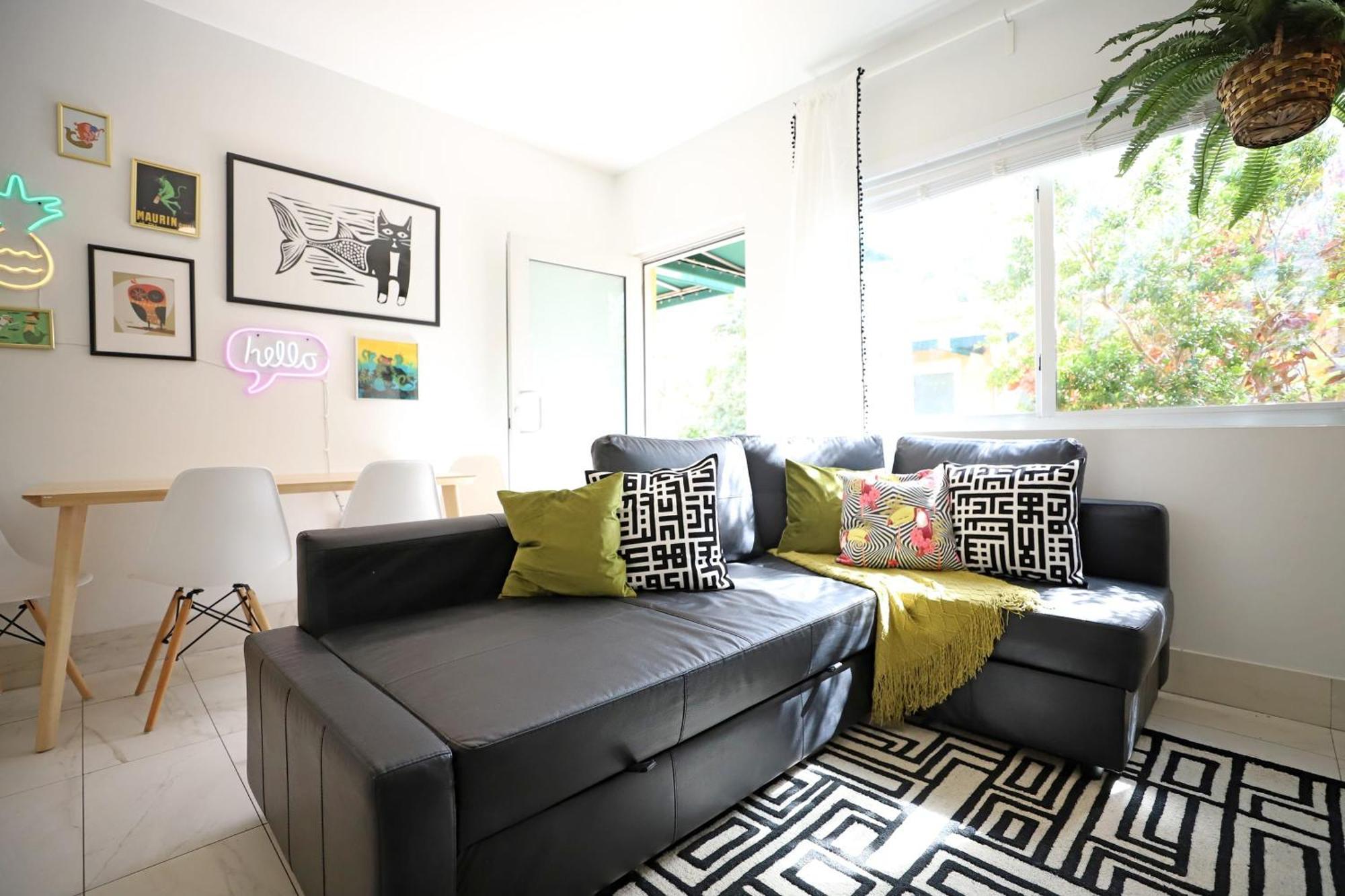 Family Pet Friendly 3 Minute Walk To Miami With Free Parking Apartment Miami Beach
