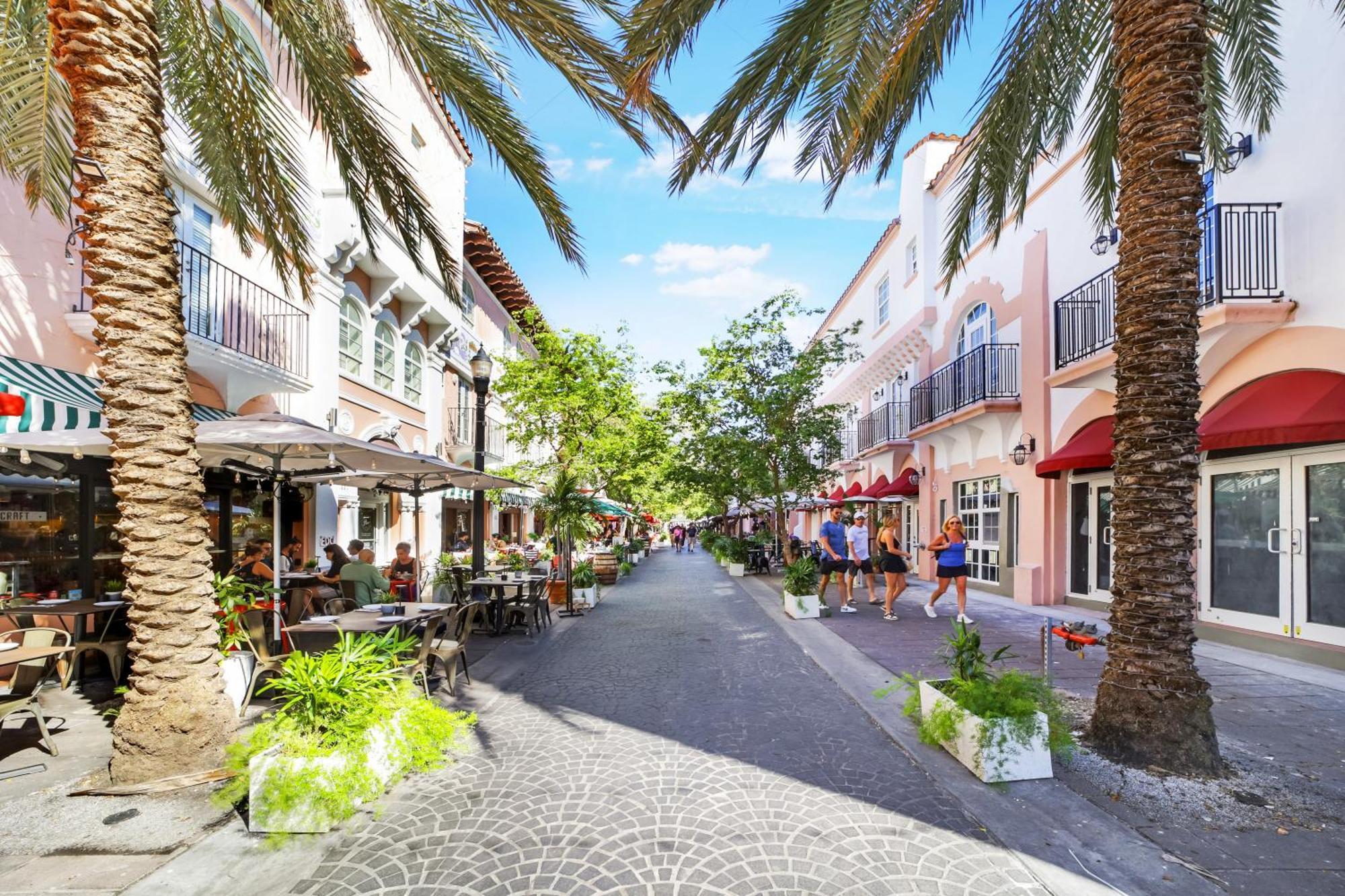 Casa Victoria Orchid Aparthotel Miami Beach