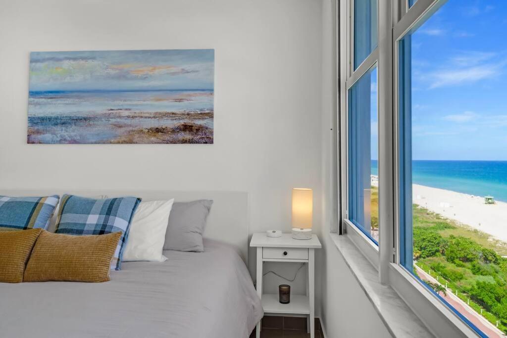 Serena Oceanfront 2 Bedrooms With Direct Oceanview And Parking Apartment Miami Beach
