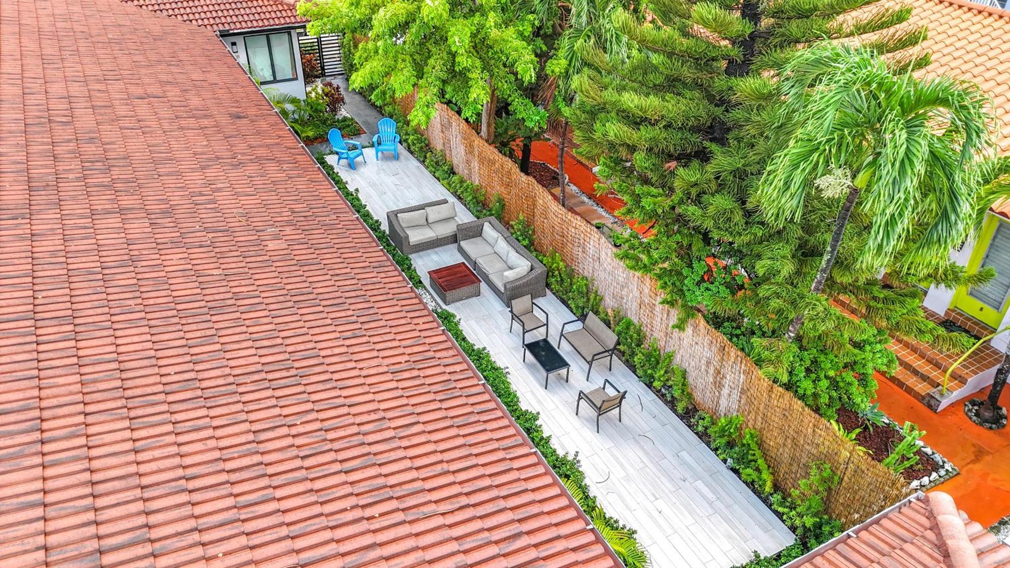 Patios Aparthotel