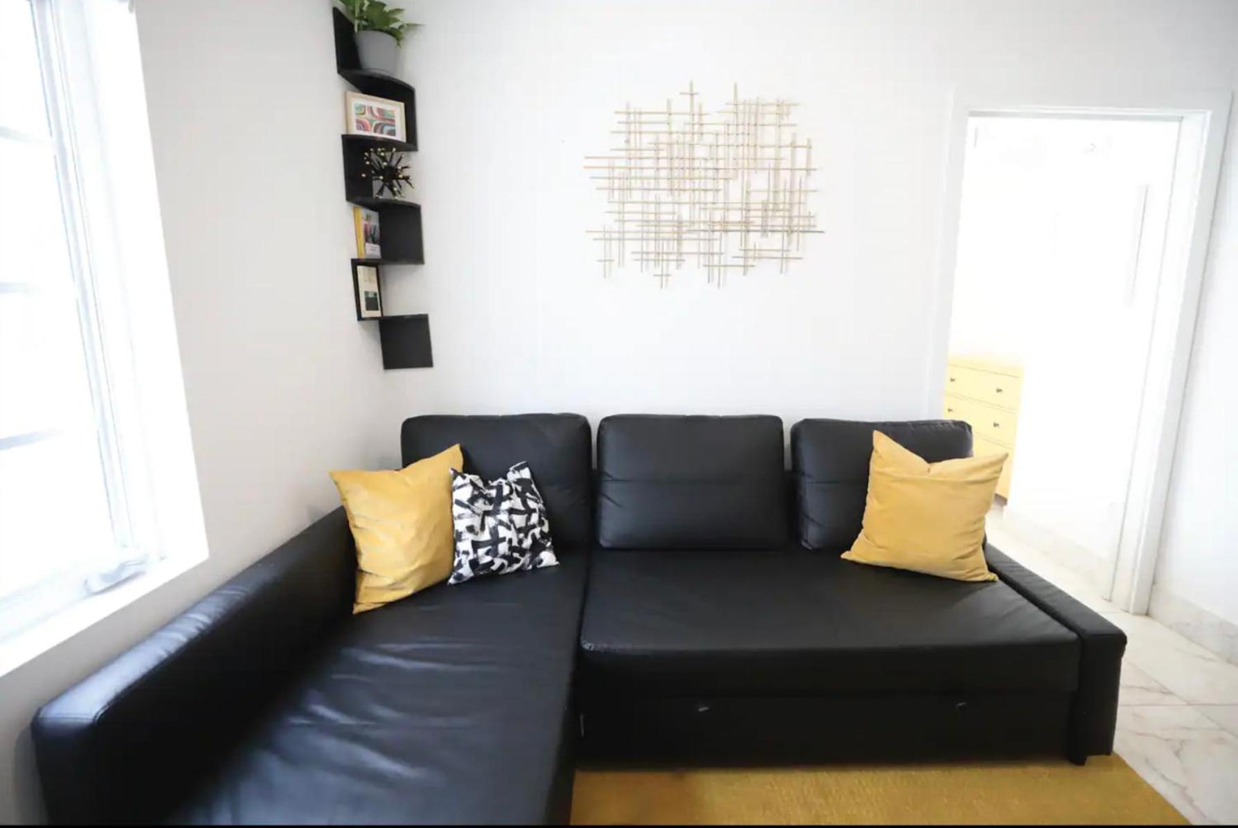 South 2 Bedroom Family & Pet Friendly With Balcony & Free Parking Miami Beach