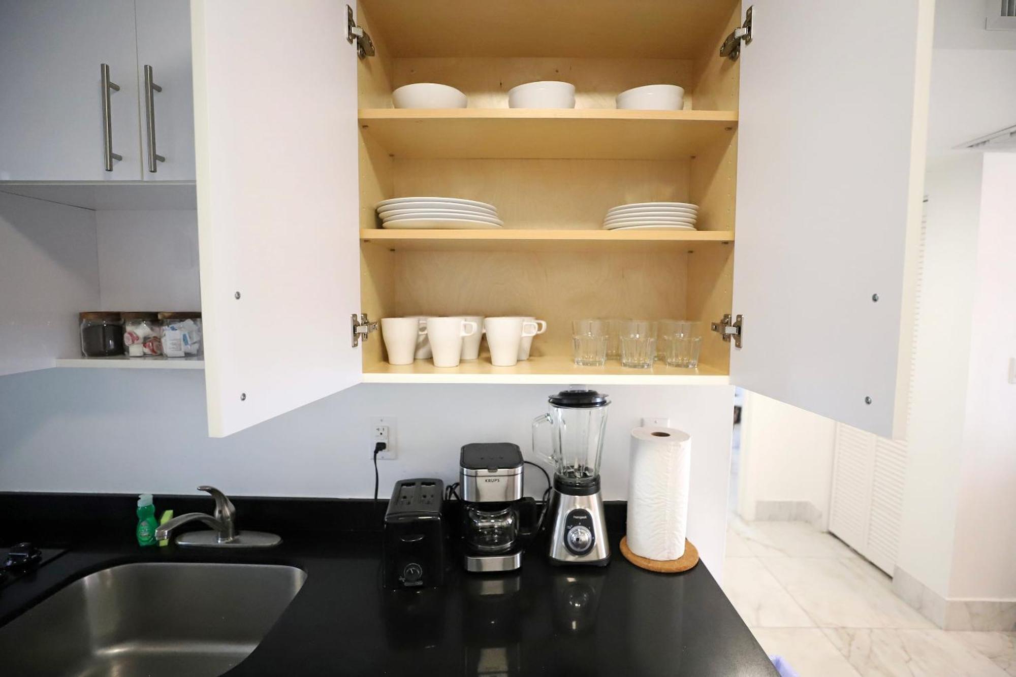South 2 Bedroom Family Pet Friendly With Free Parking On Premise *