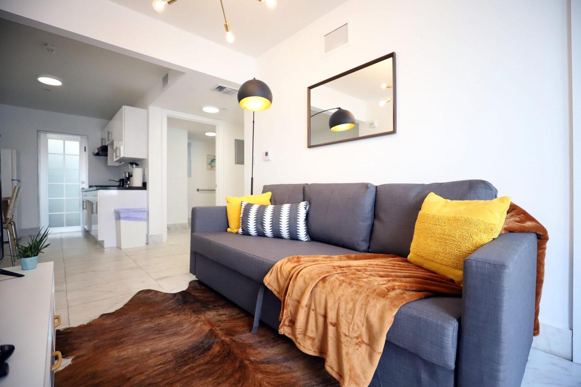 Apartment South 2 Bedroom Family Pet Friendly With Free Parking On Premise Miami Beach