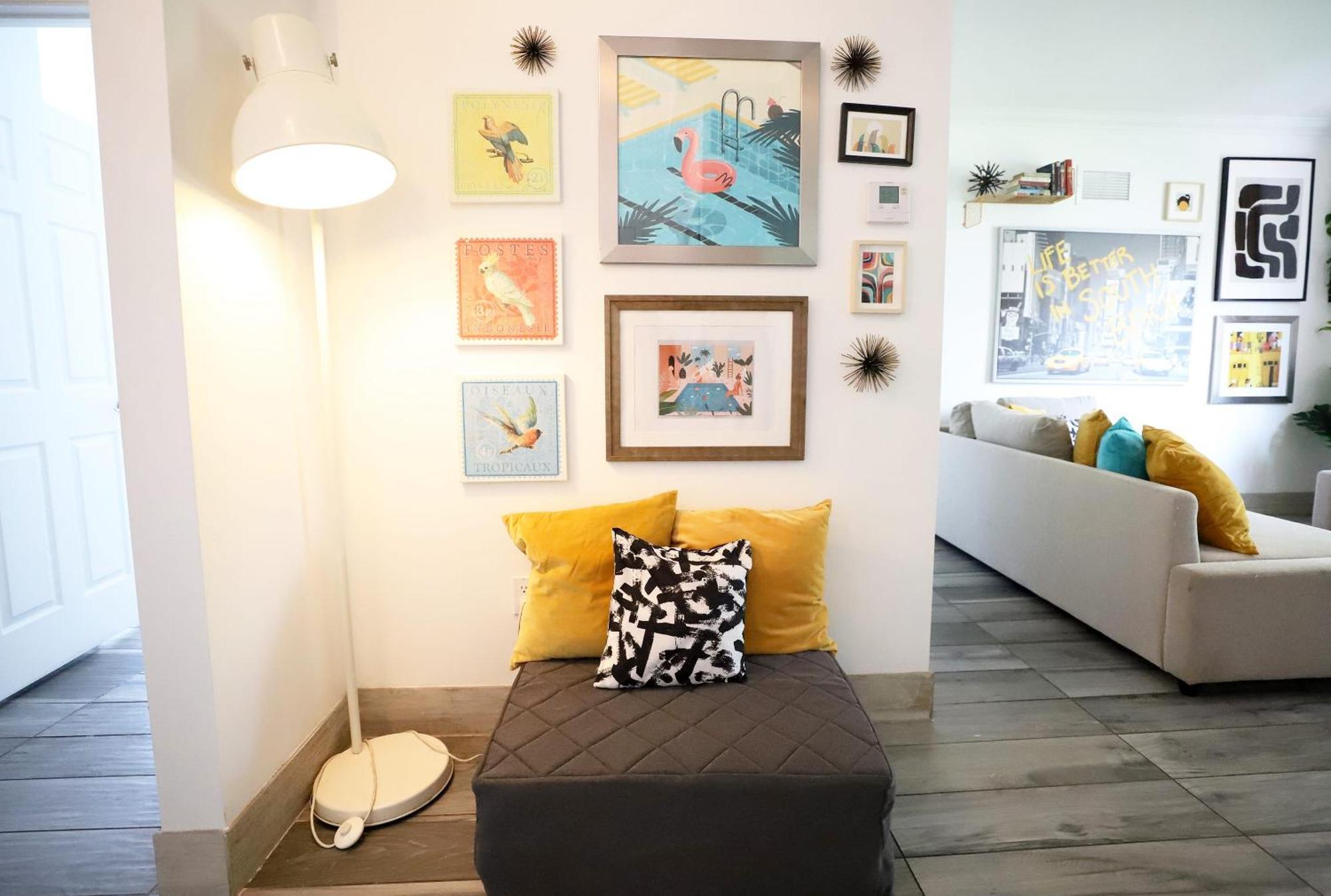 South 2 Bedroom 2 Bathroom Steps To Ocean Drive *