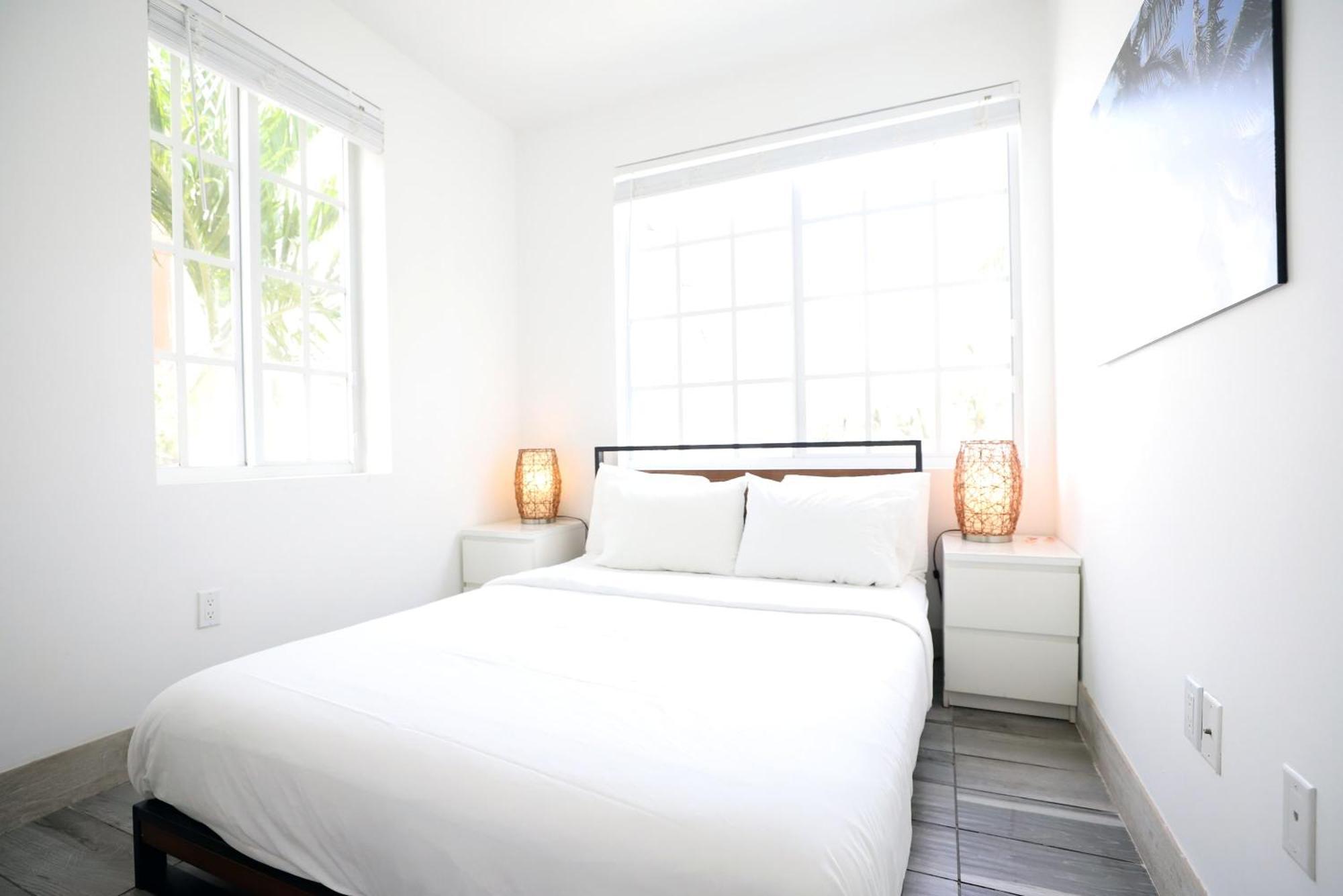 3 Minute Walk To 2 Bedroom Family Friendly With No Pet Fee Apartment