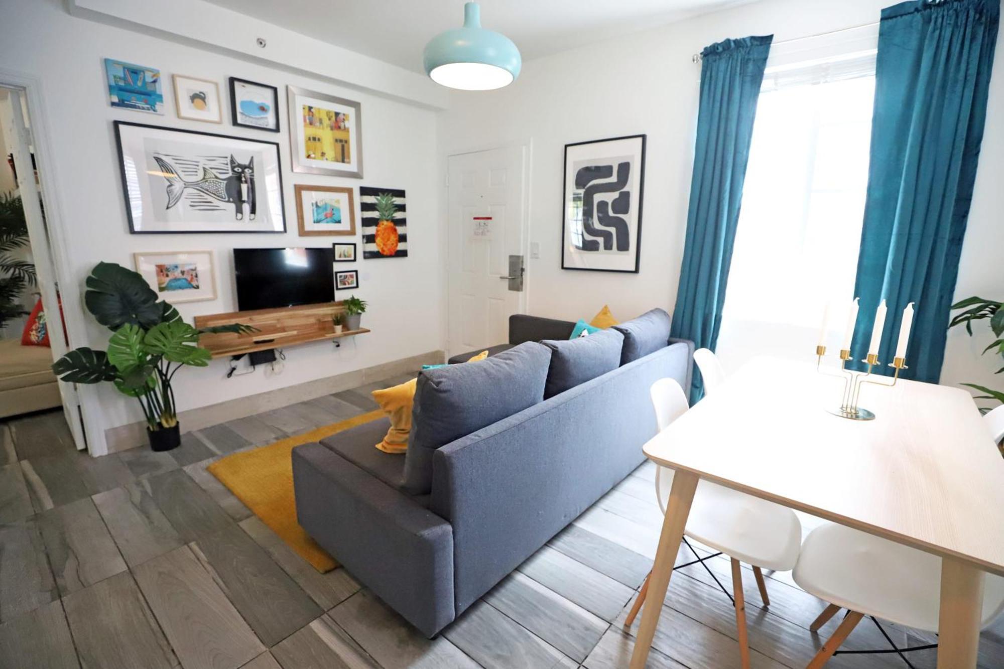 Apartment 3 Minute Walk To 2 Bedroom Family Friendly With No Pet Fee