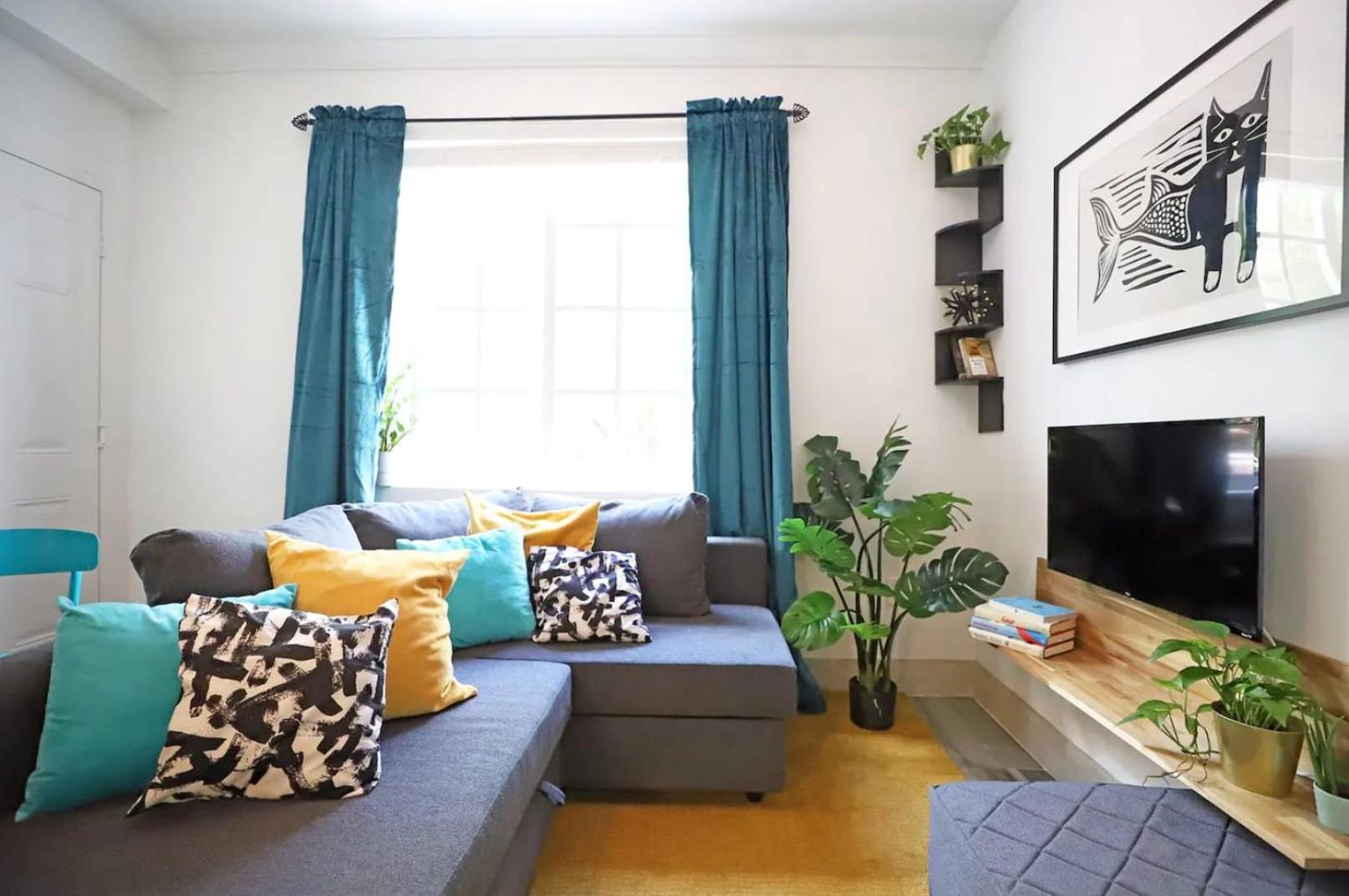 Apartment South Steps To Ocean Drive Free Parking & Pet Friendly