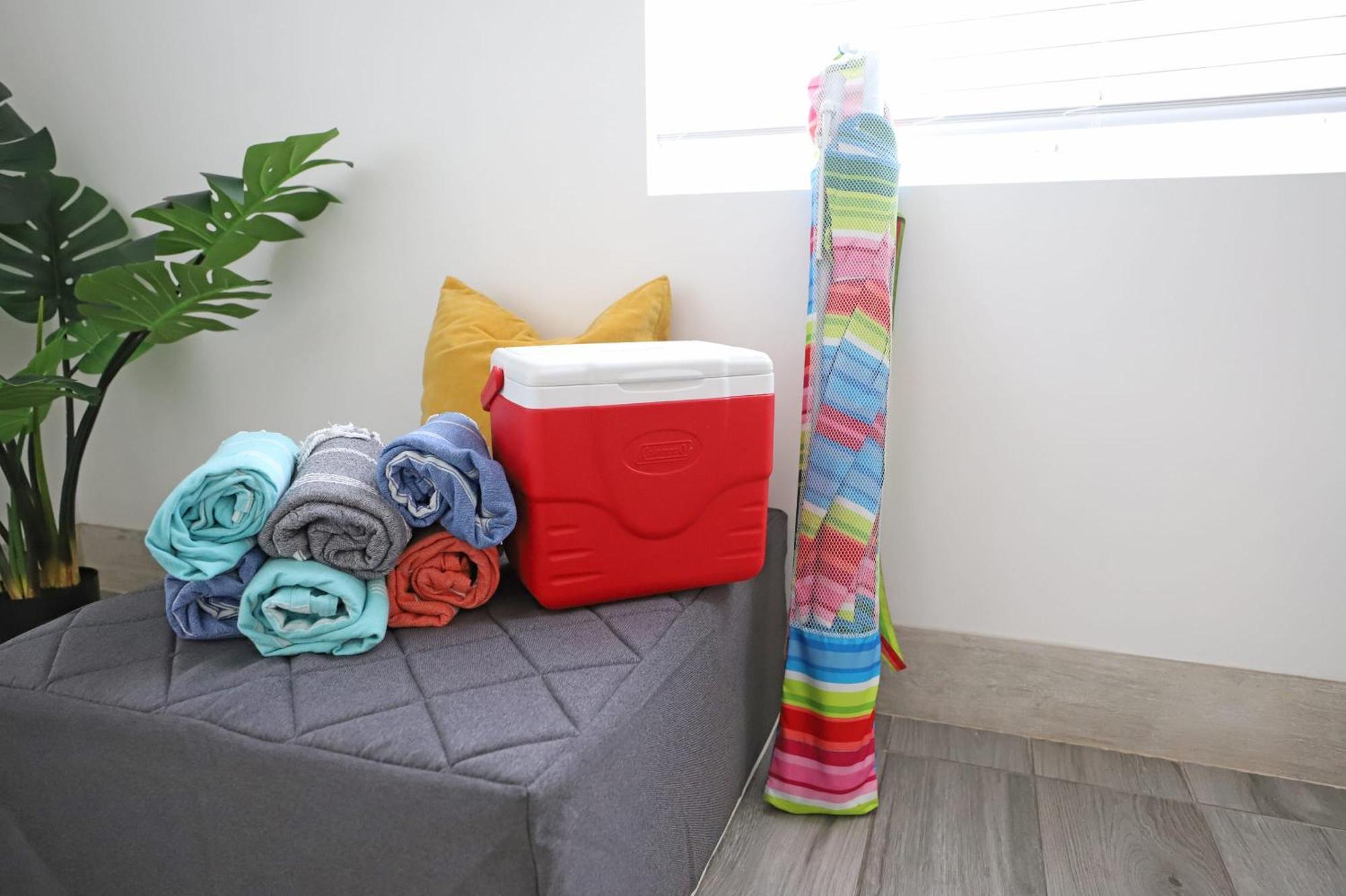 Apartment South Steps To Ocean Drive Free Parking & Pet Friendly