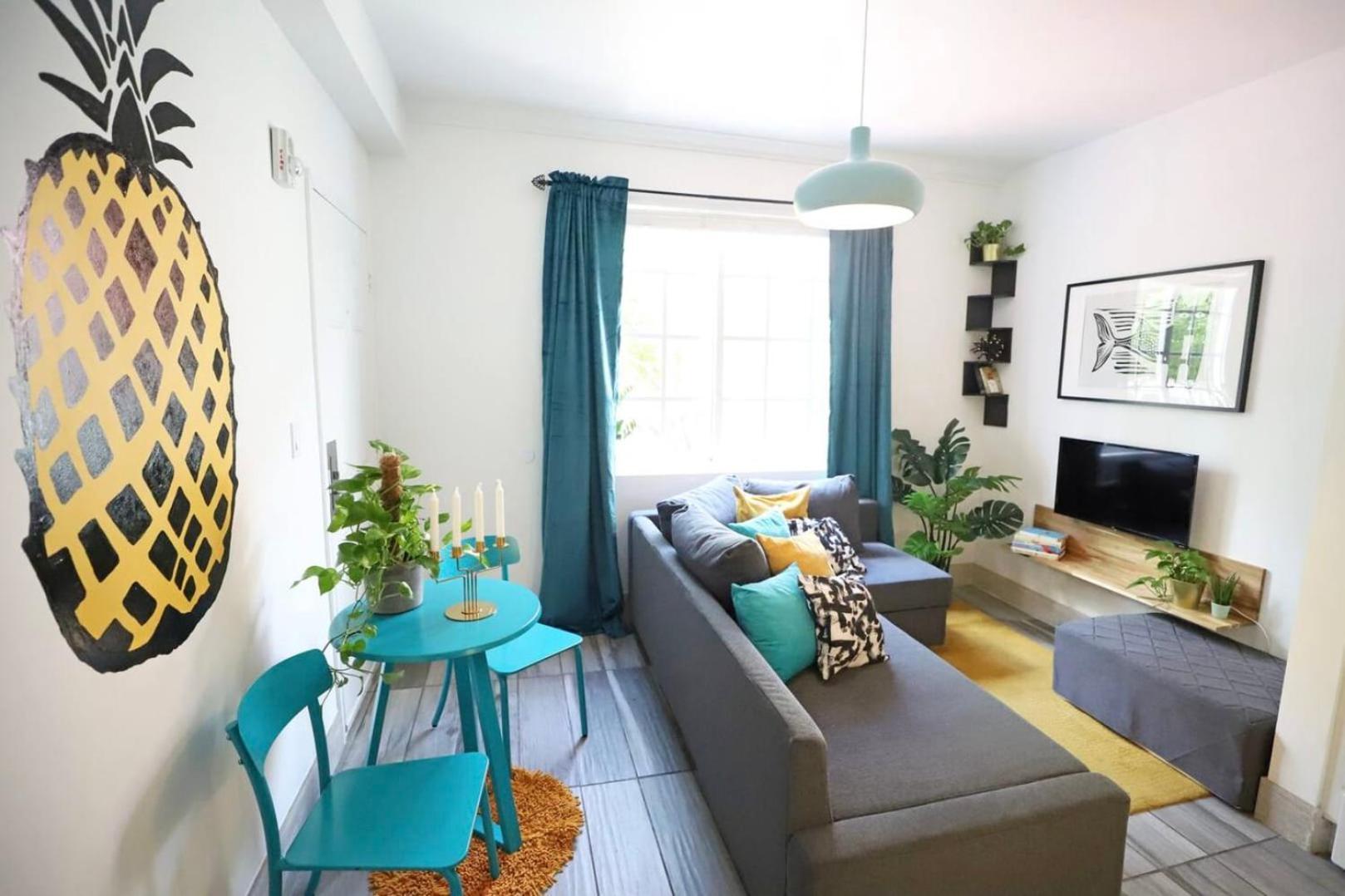 Apartment South Steps To Ocean Drive Free Parking & Pet Friendly Miami Beach