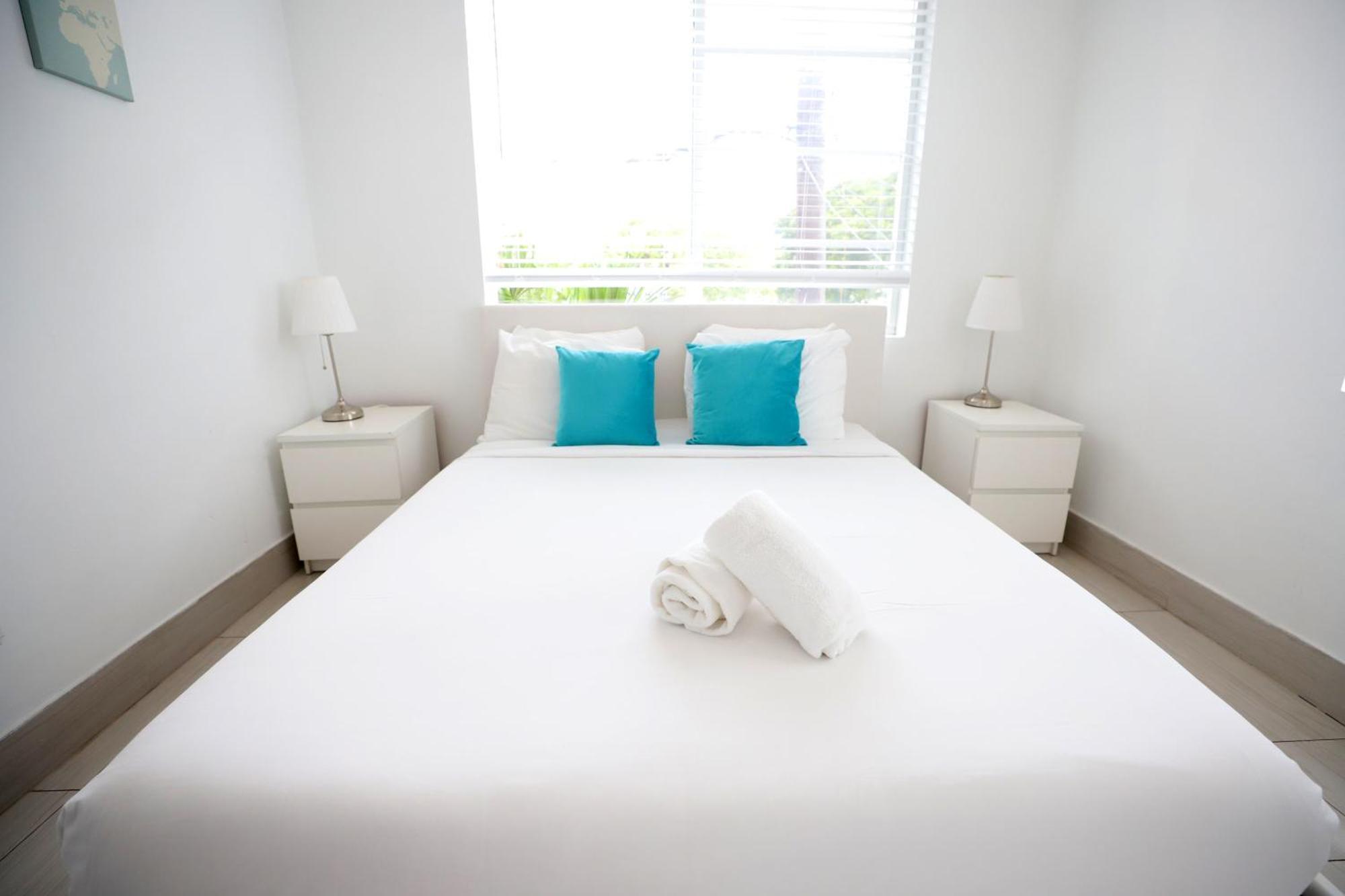 2 Bedroom 3 Minute Walk To South & Ocean Drive Apartment