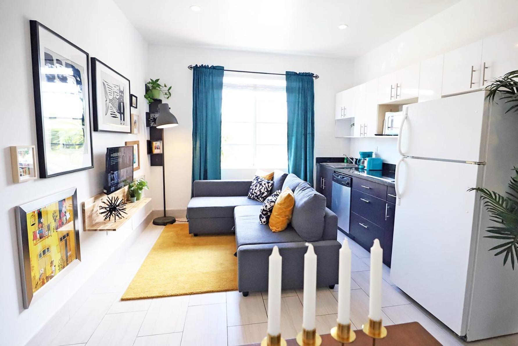 2 Bedroom 3 Minute Walk To South & Ocean Drive * Miami Beach