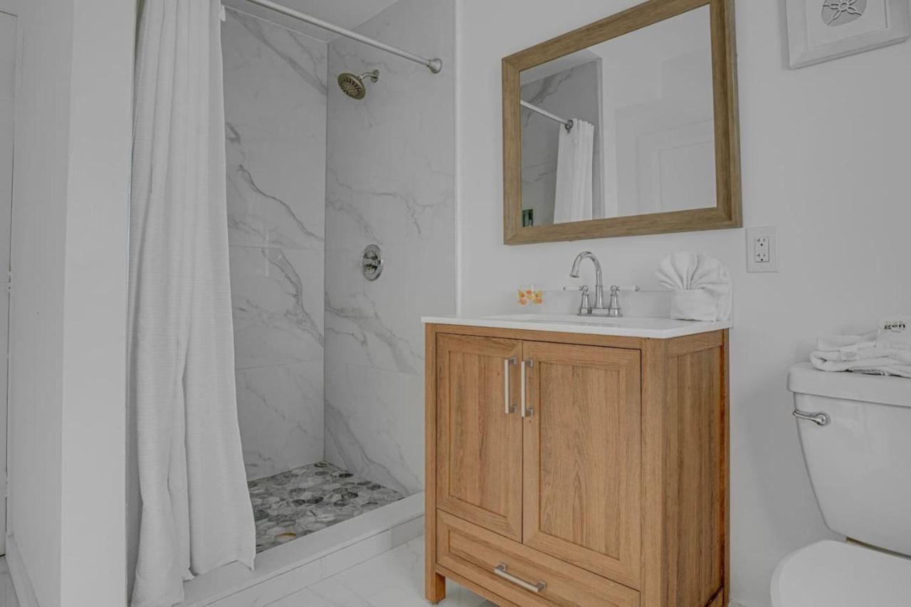 Apartment South Miami 2br Near And Nightlife *