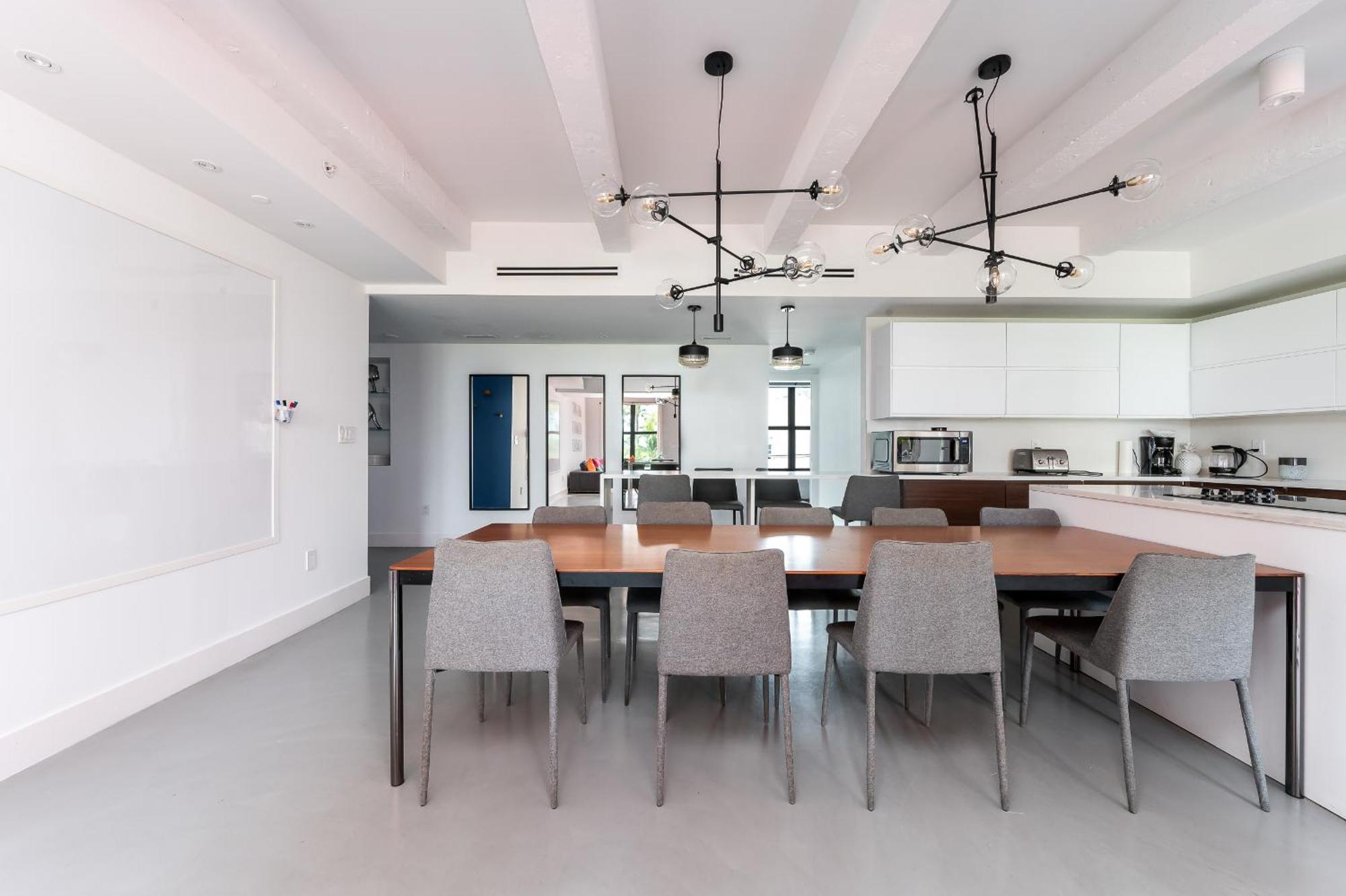 Apartment The Netherland 2a I Ocean Drive I Cinc Miami Beach
