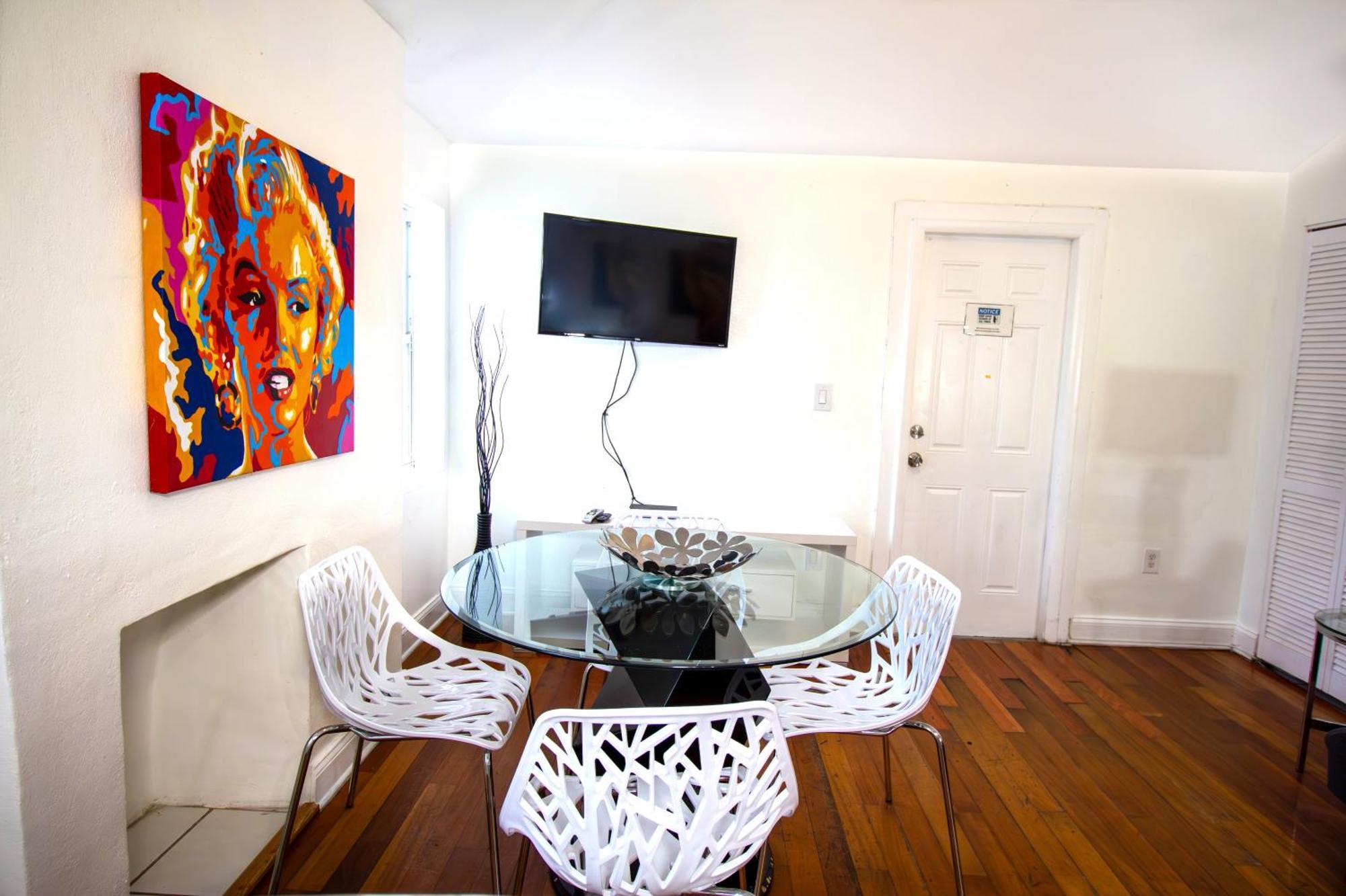 Hispaniola Part Of The Oasis Casita Collection Apartment Miami Beach