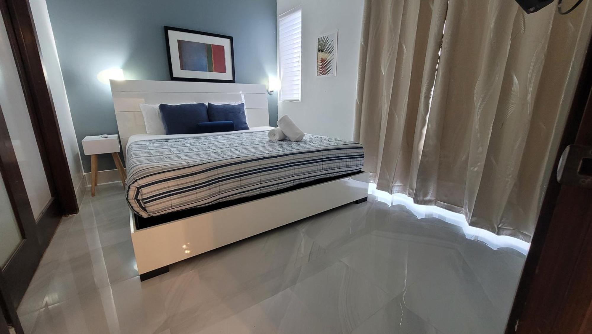 Strand Ocean Drive Suites Aparthotel