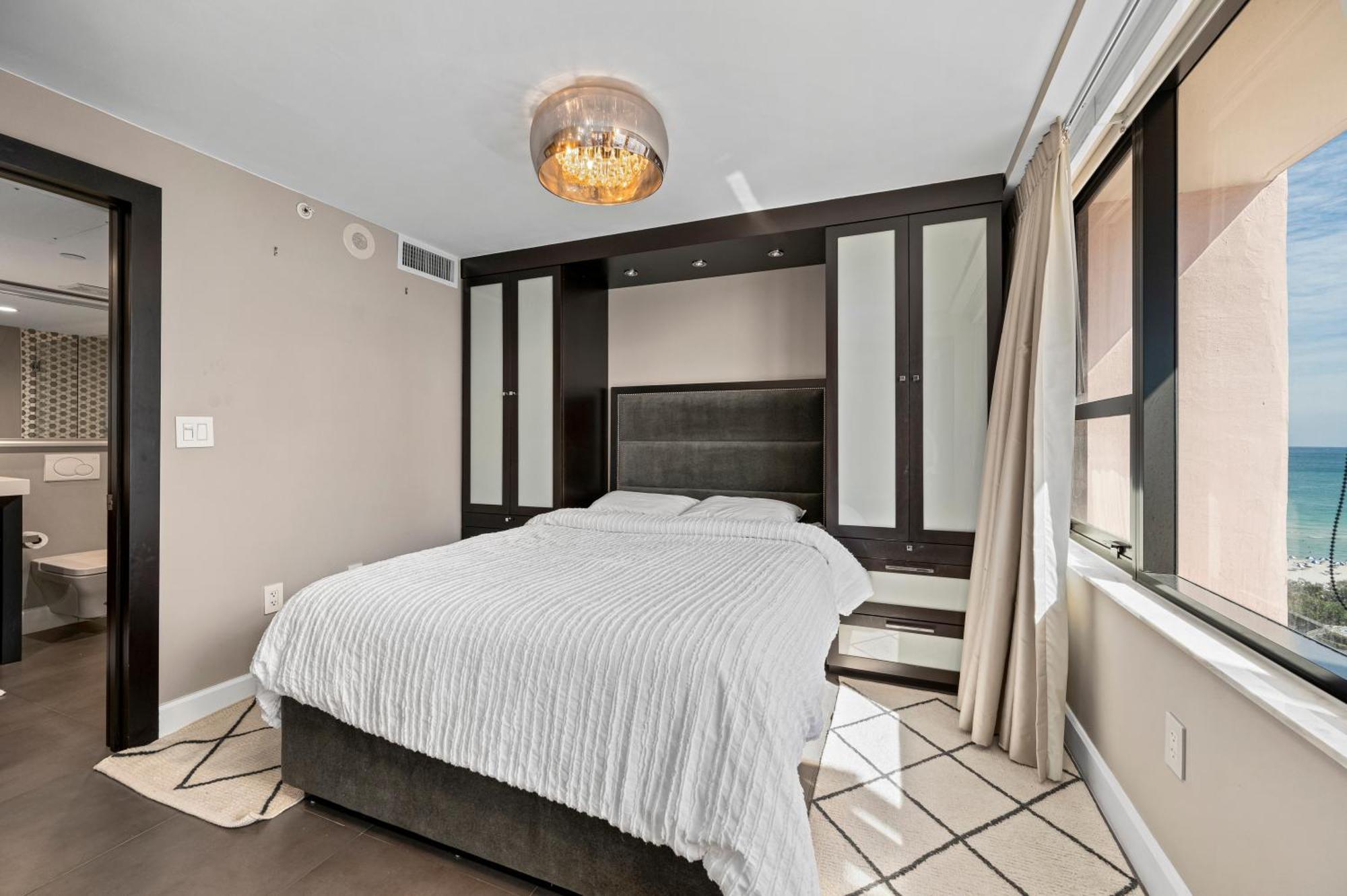 Luxury Beachfront 1415 Apartment *