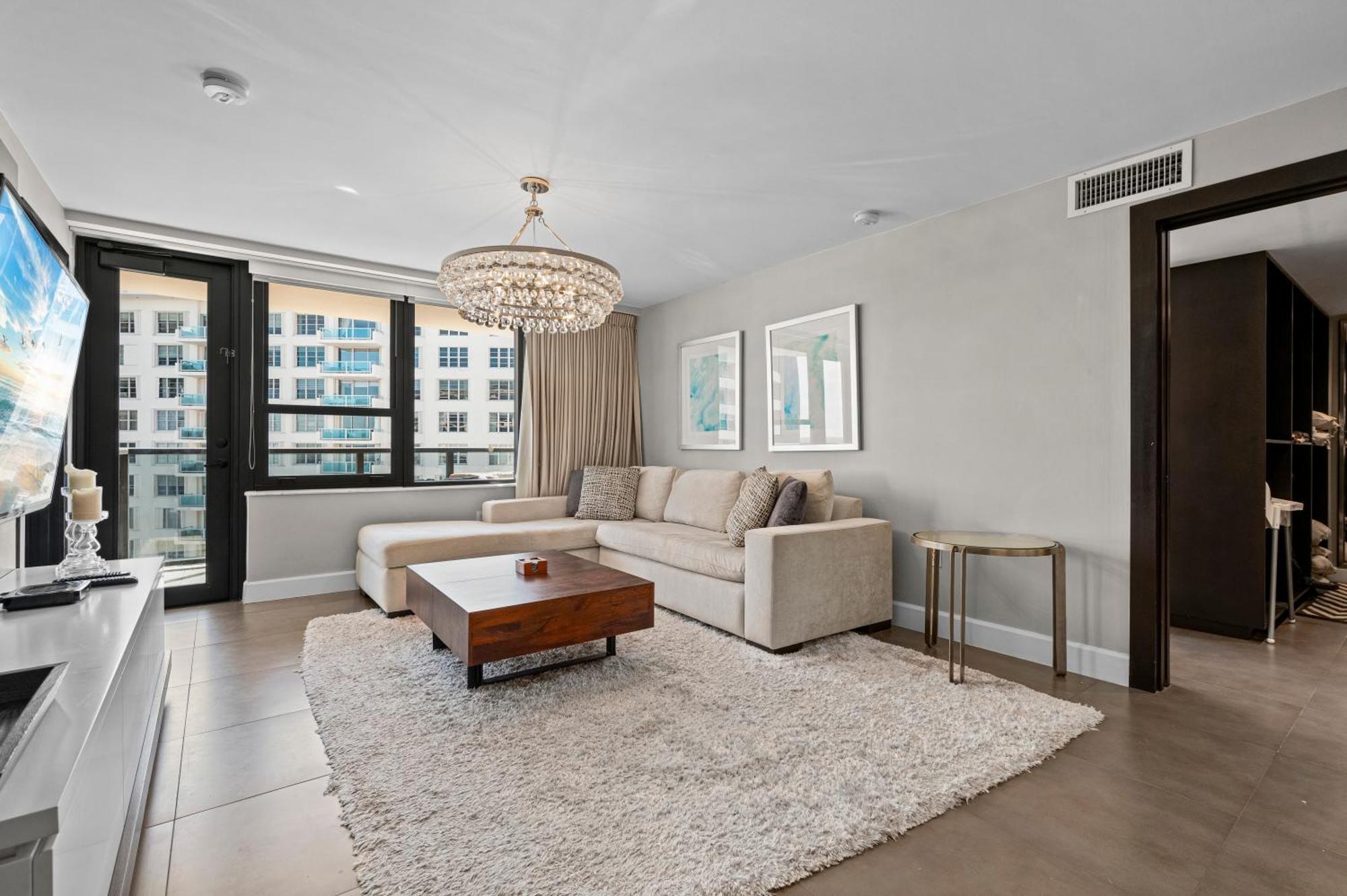 Luxury Beachfront 1415