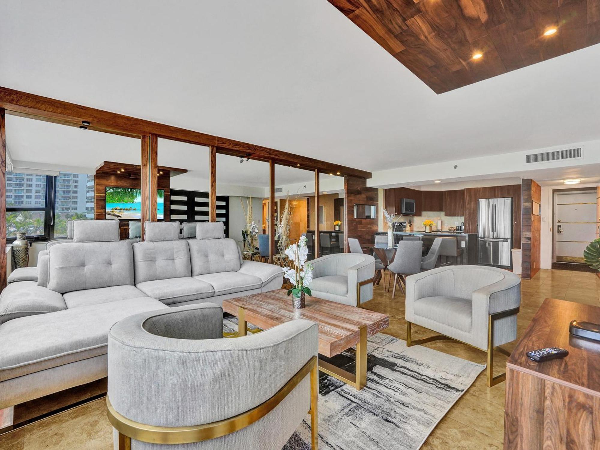 Luxury Ocean View Amenities 501 Apartment