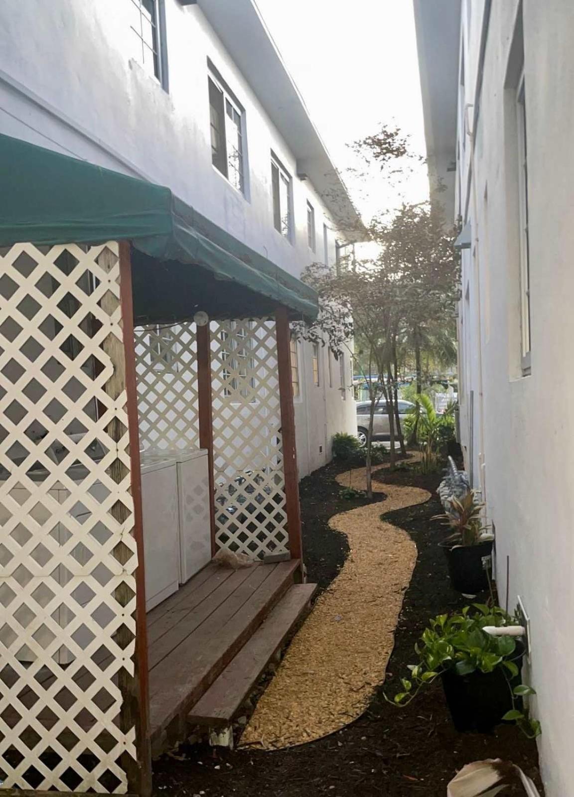 South 2 Bedroom Family & Pet Friendly With Balcony & Free Parking