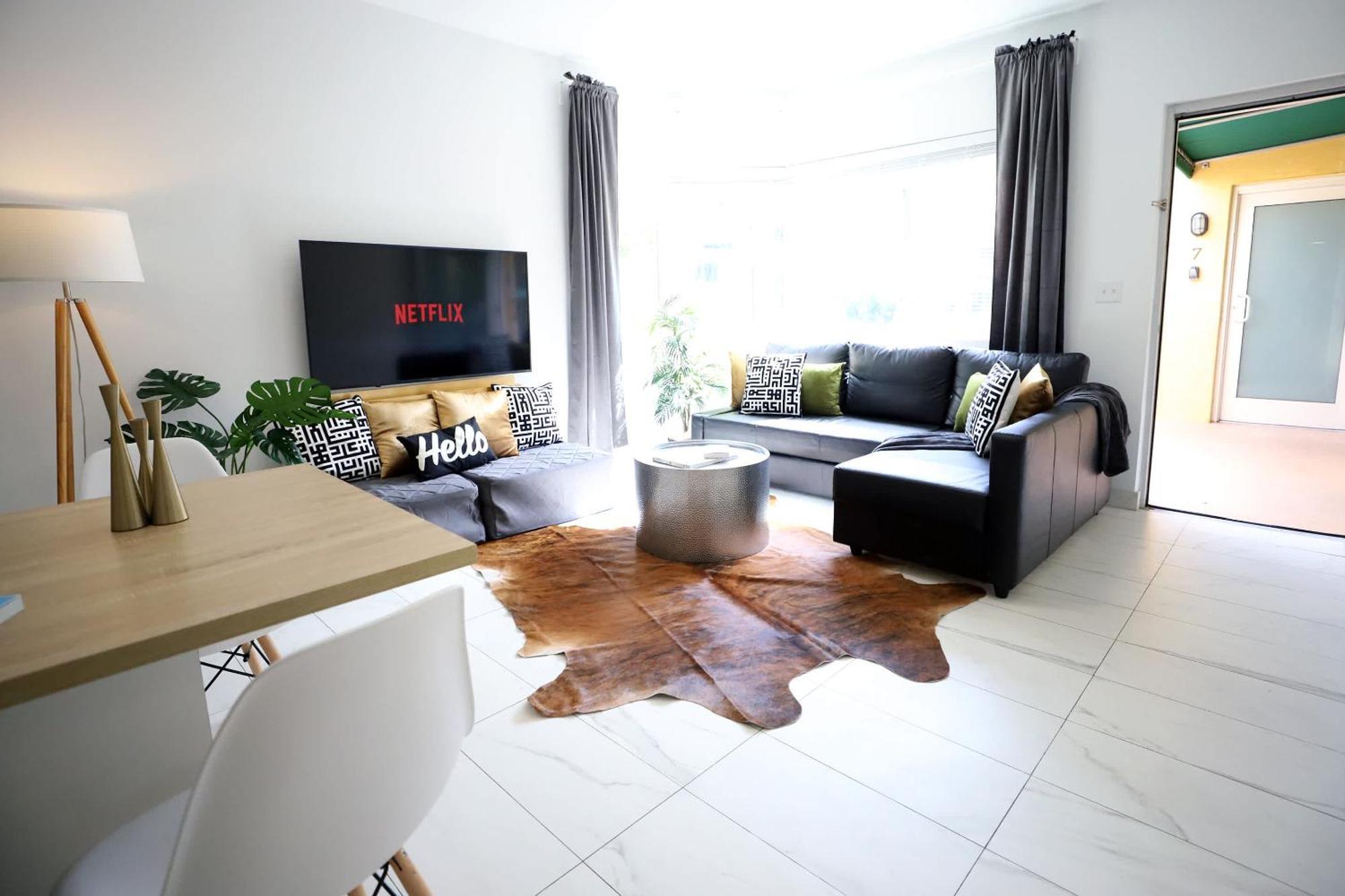 3 Bedroom 3 Bathroom Miami With Free Parking Miami Beach
