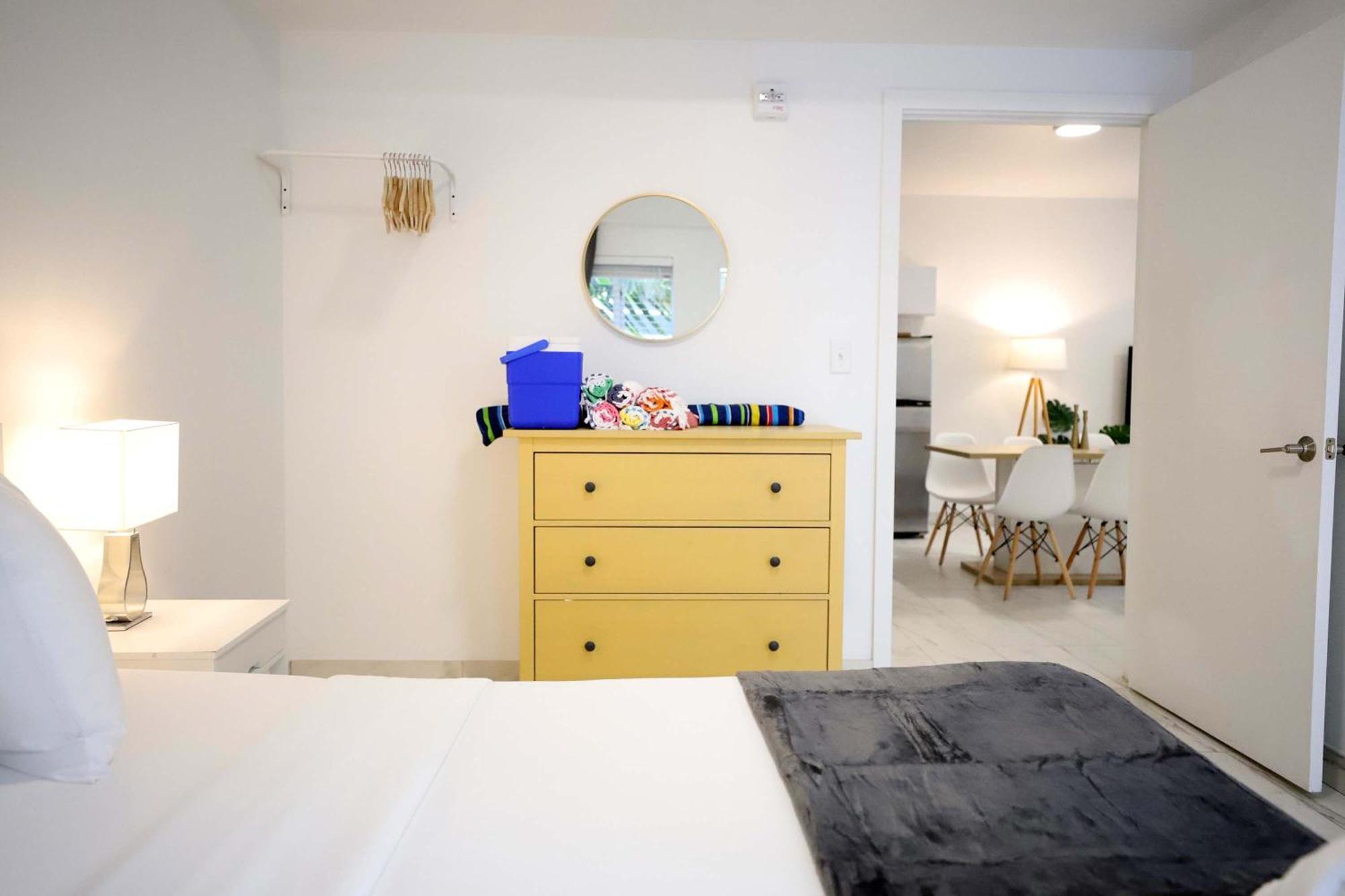 3 Bedroom 3 Bathroom Miami With Free Parking