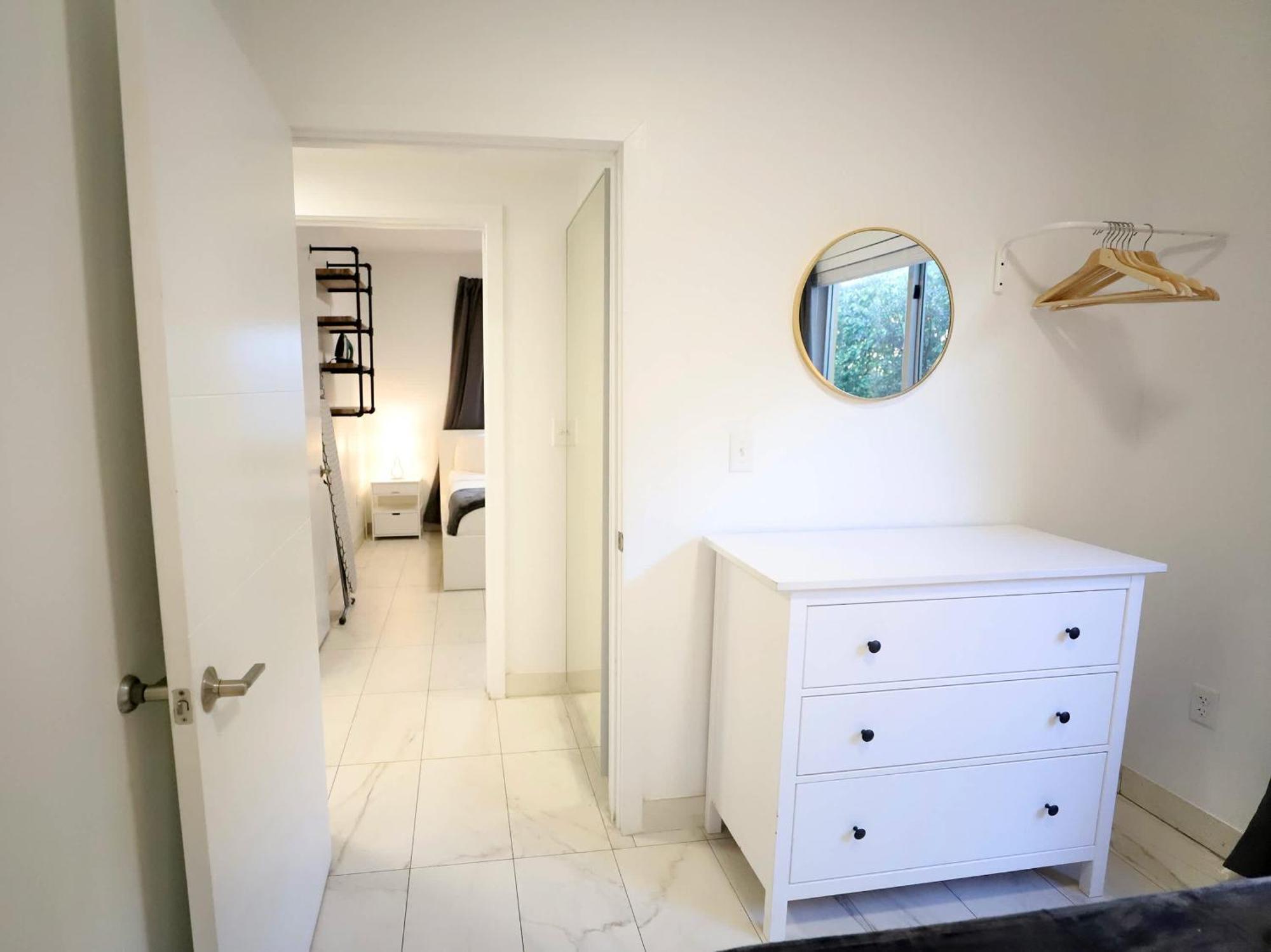 Apartment 3 Bedroom 3 Bathroom Miami With Free Parking *