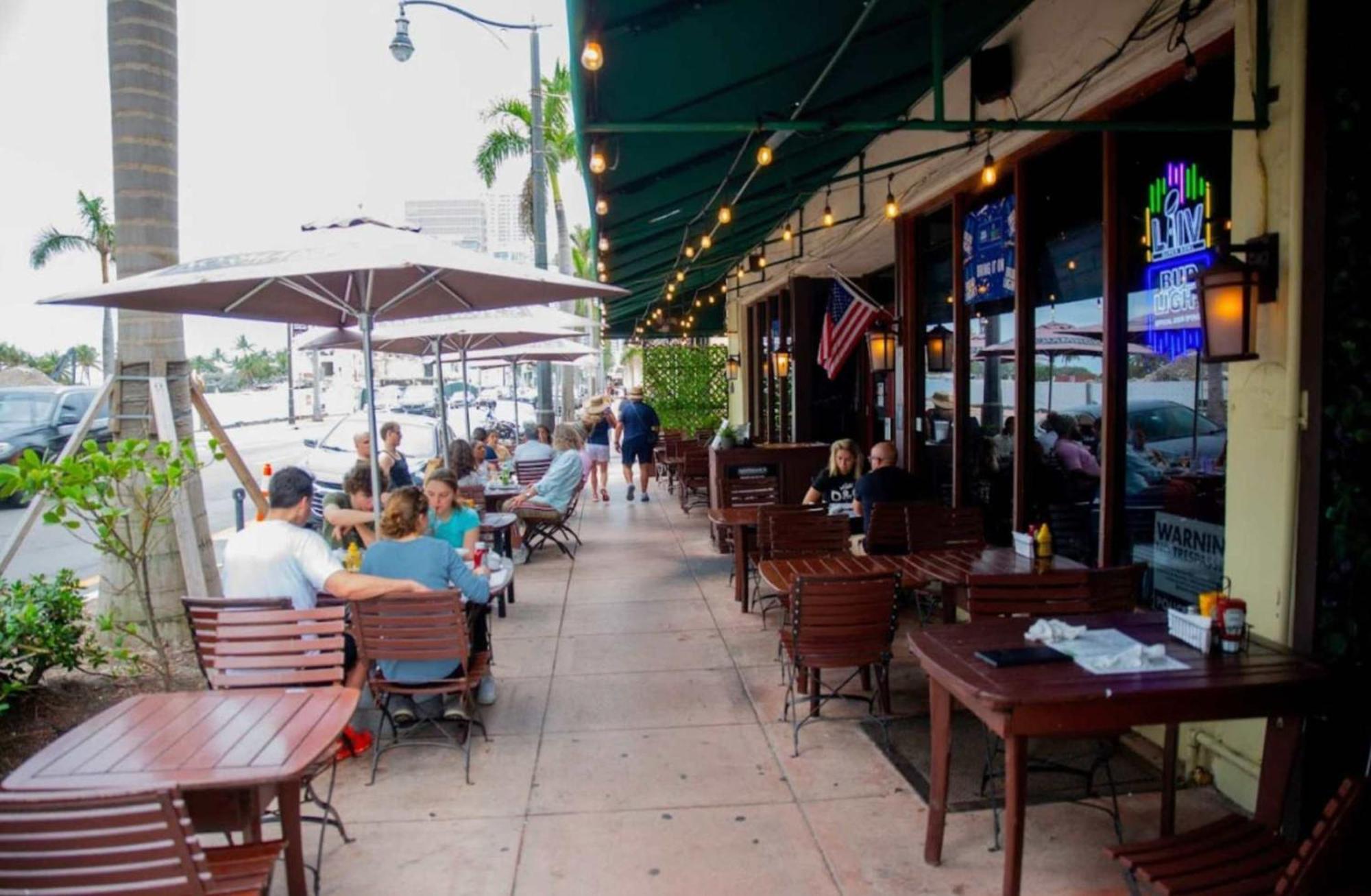 Apartment Family Pet Friendly 3 Minute Walk To Miami With Free Parking