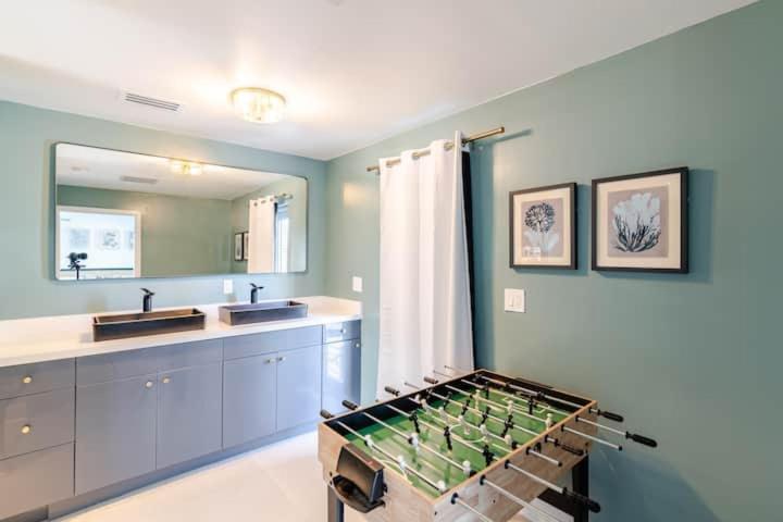 Villa Private Miami With Heatedpool And Cold Plunge Miami Beach