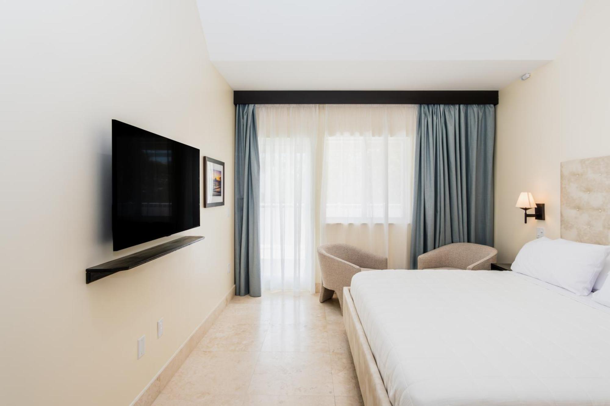 The Link South 4*