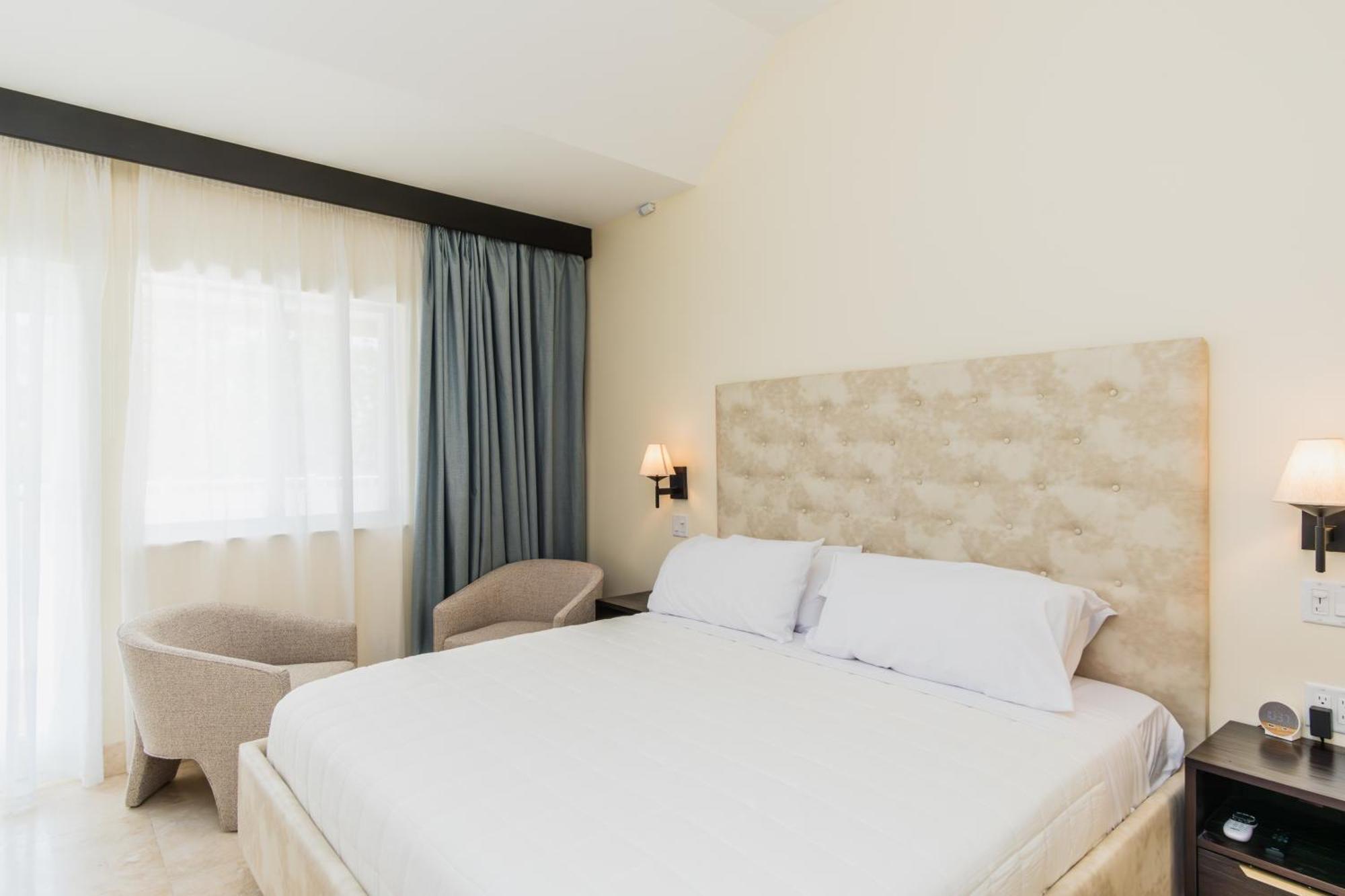 The Link South Hotel 4*