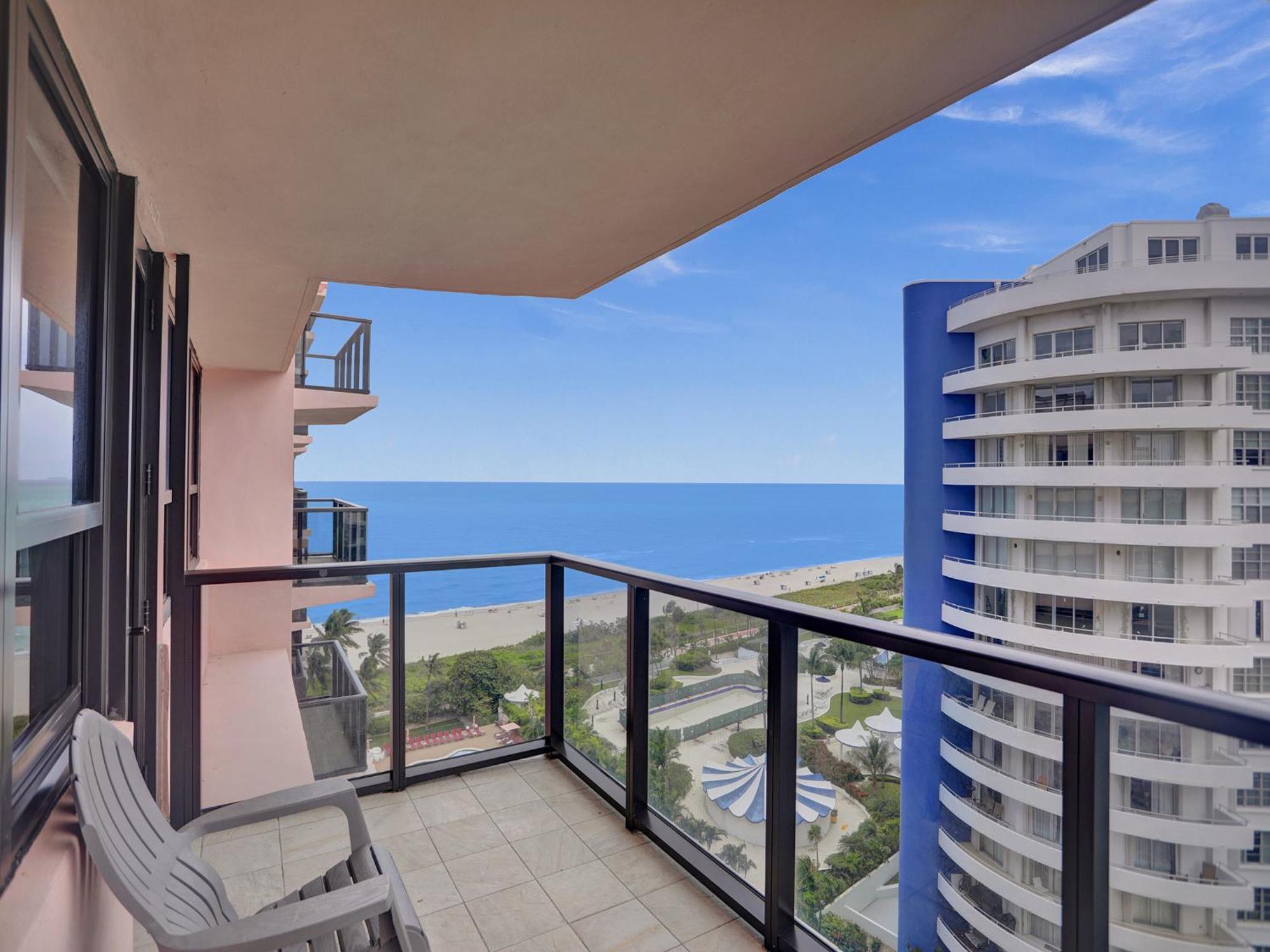 Apartment Spacious Ocean View Service 1507 *