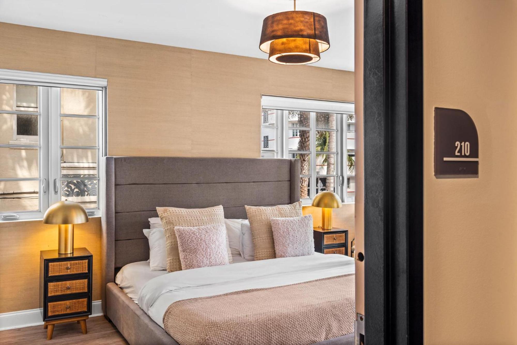 Luxuri Aparthotel Miami Beach