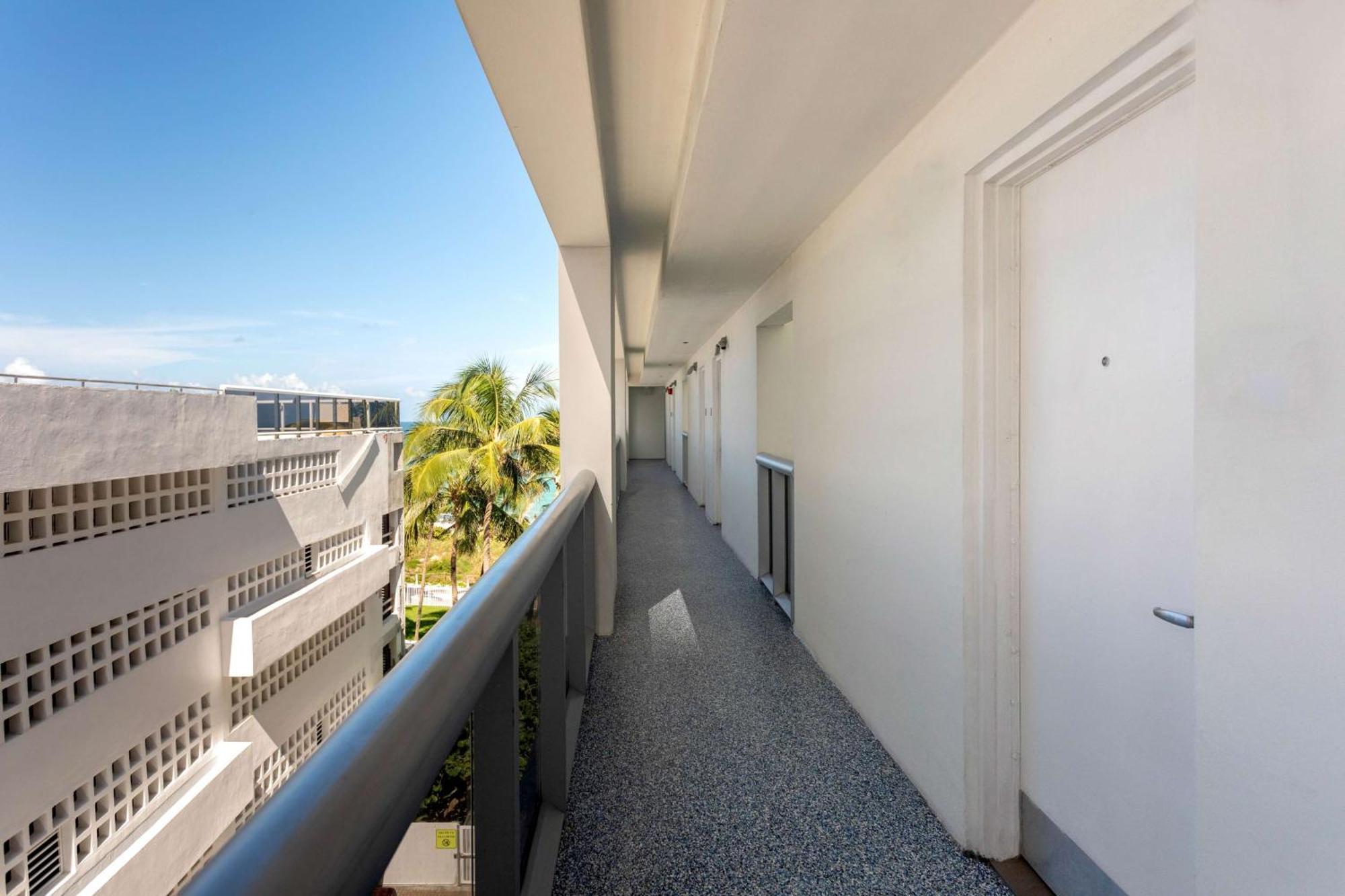 Hilton Miami Resort