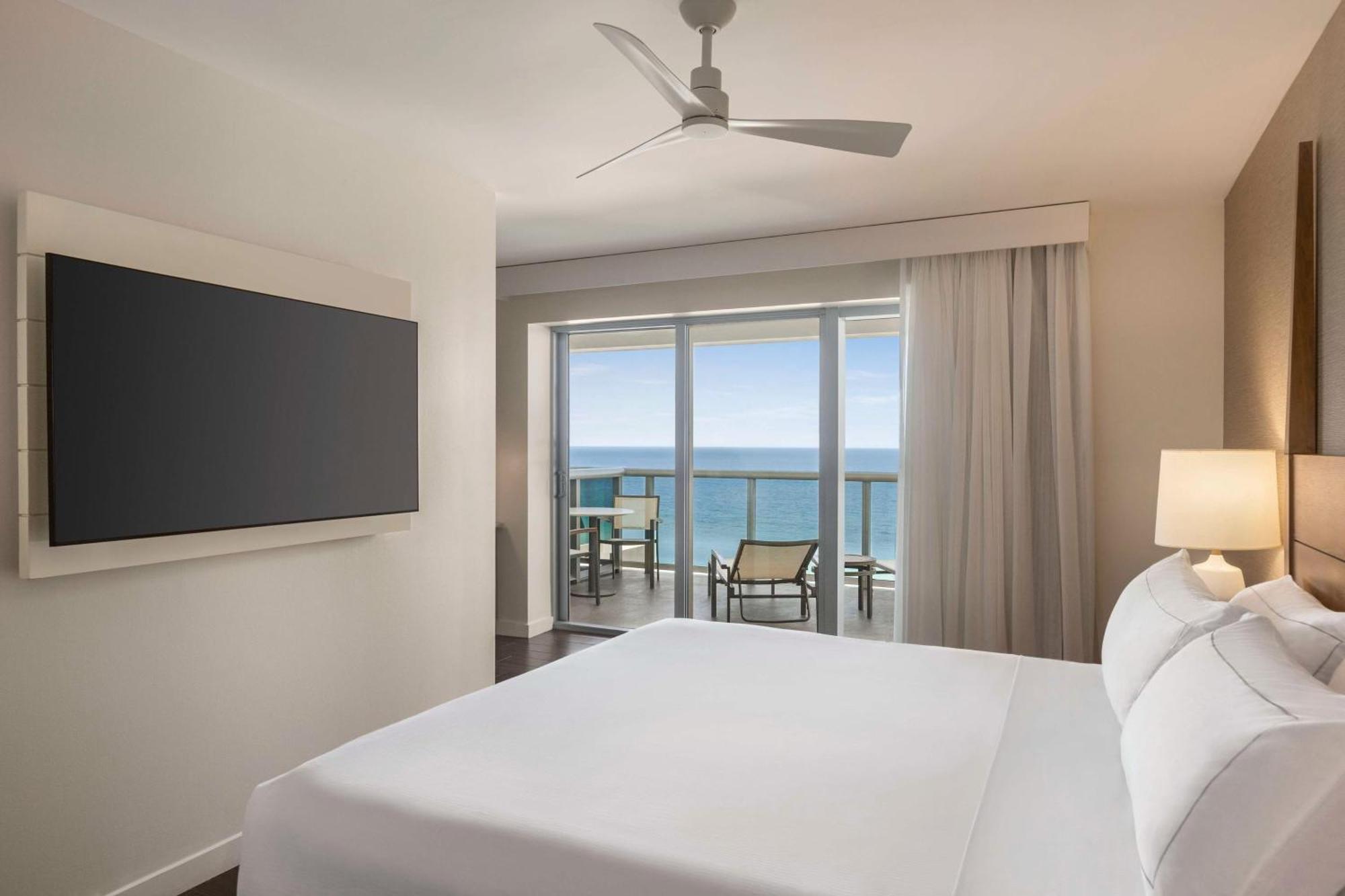 Hilton Miami 4*