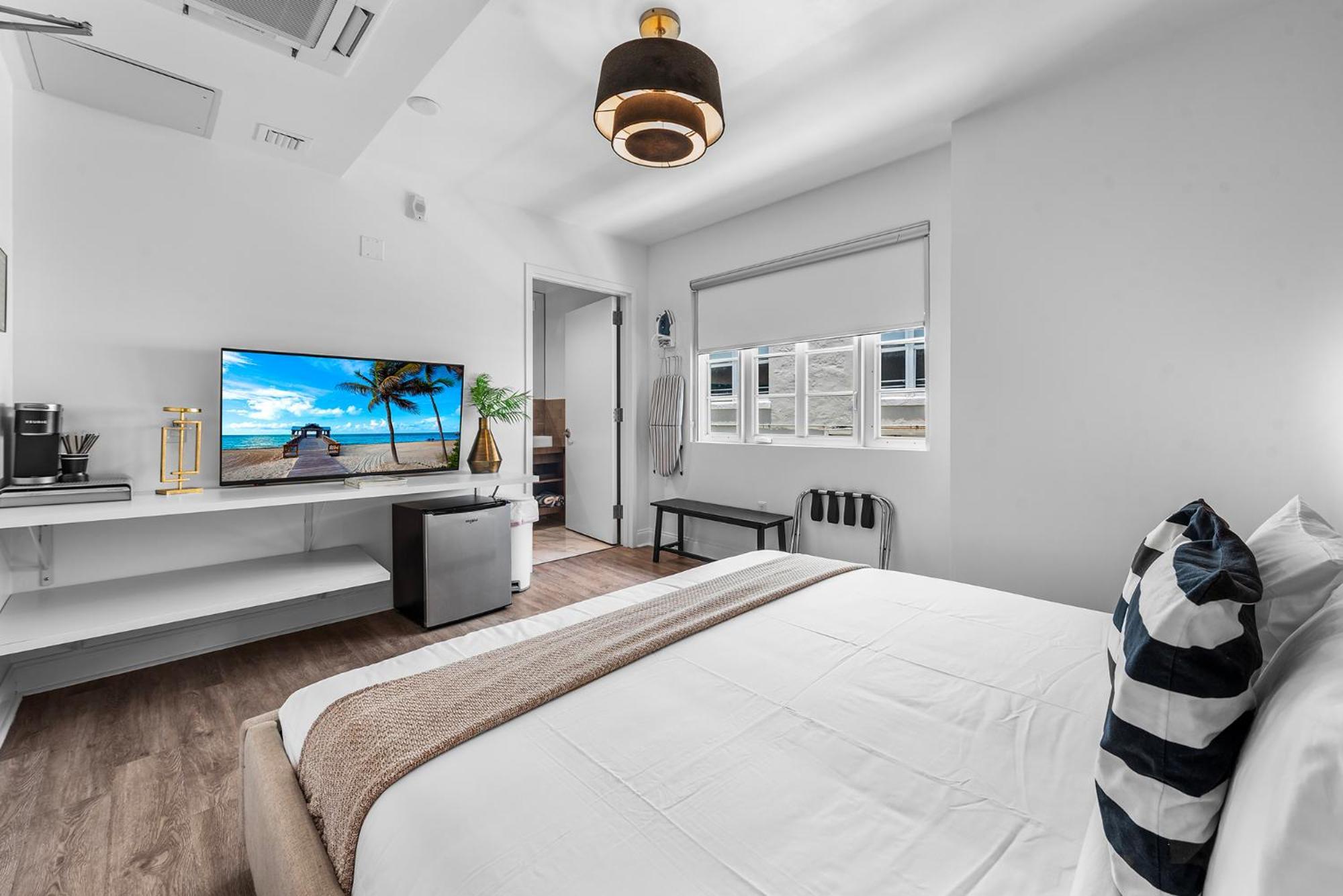 Luxuri Miami Beach
