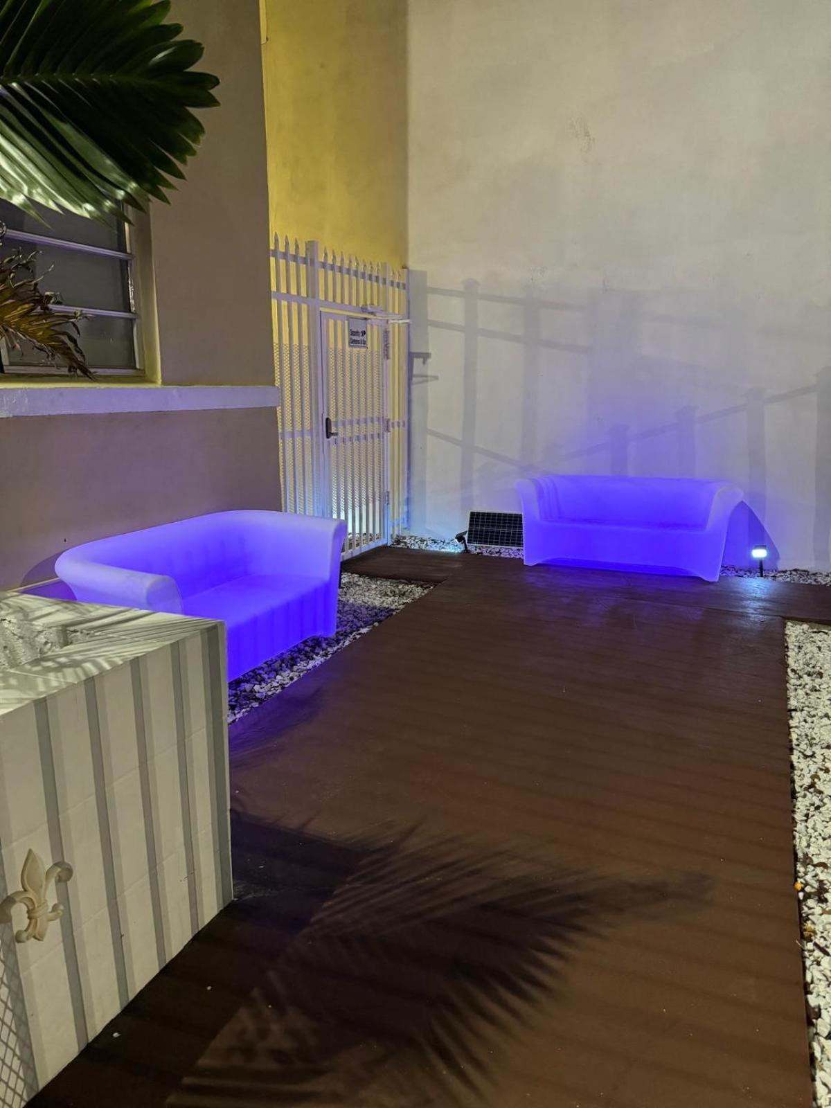 Aparthotel Bellamor Apts At 5th St Shopping Mall Miami Beach