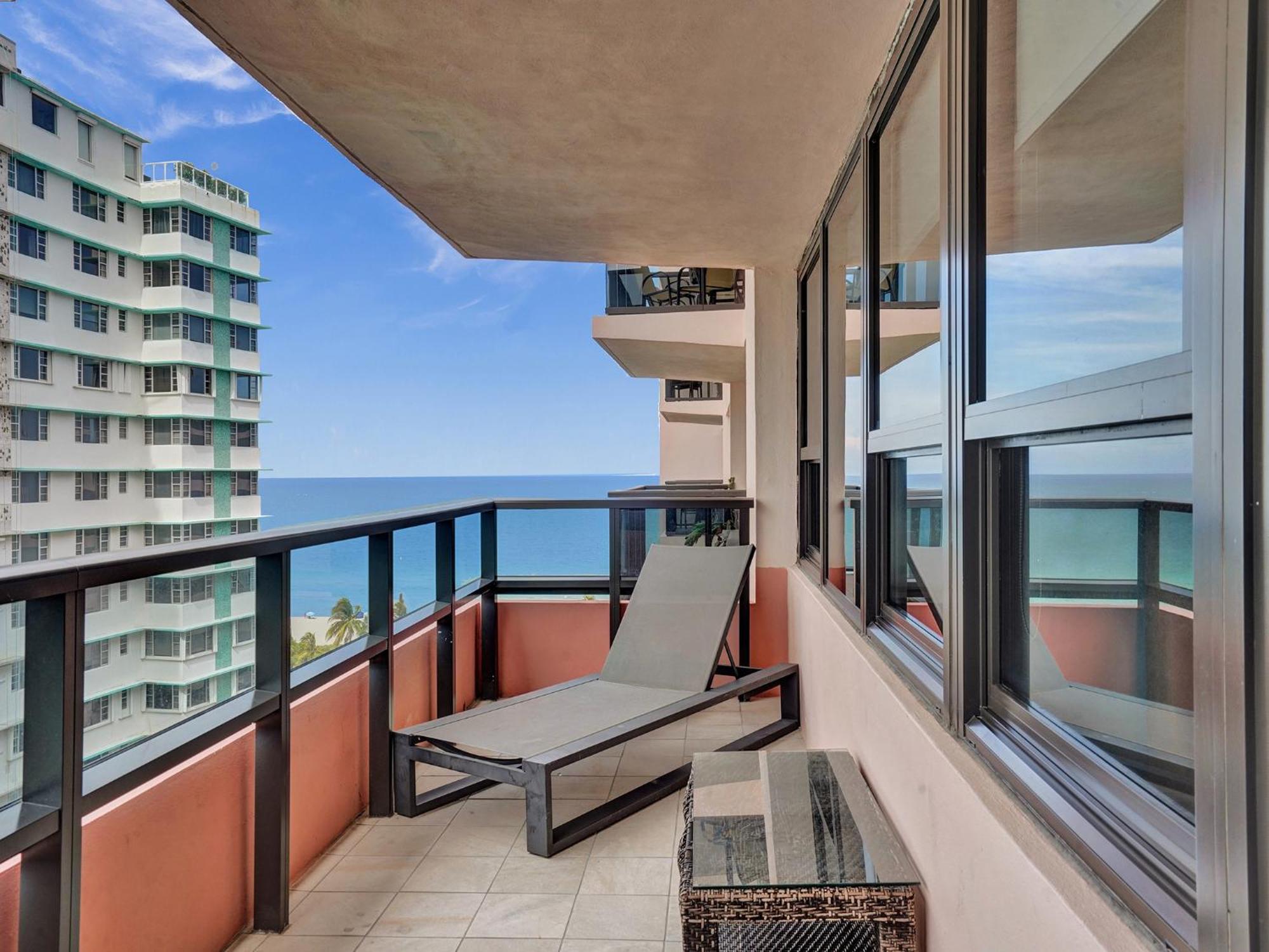 Ocean View Beachside Bliss Service 1218 Apartment *