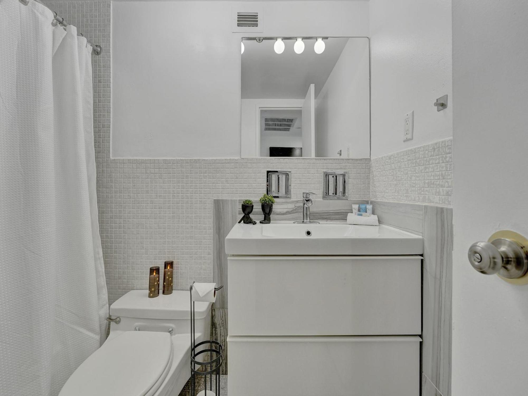 Apartment Cozy Beachfront W Service 1410 *