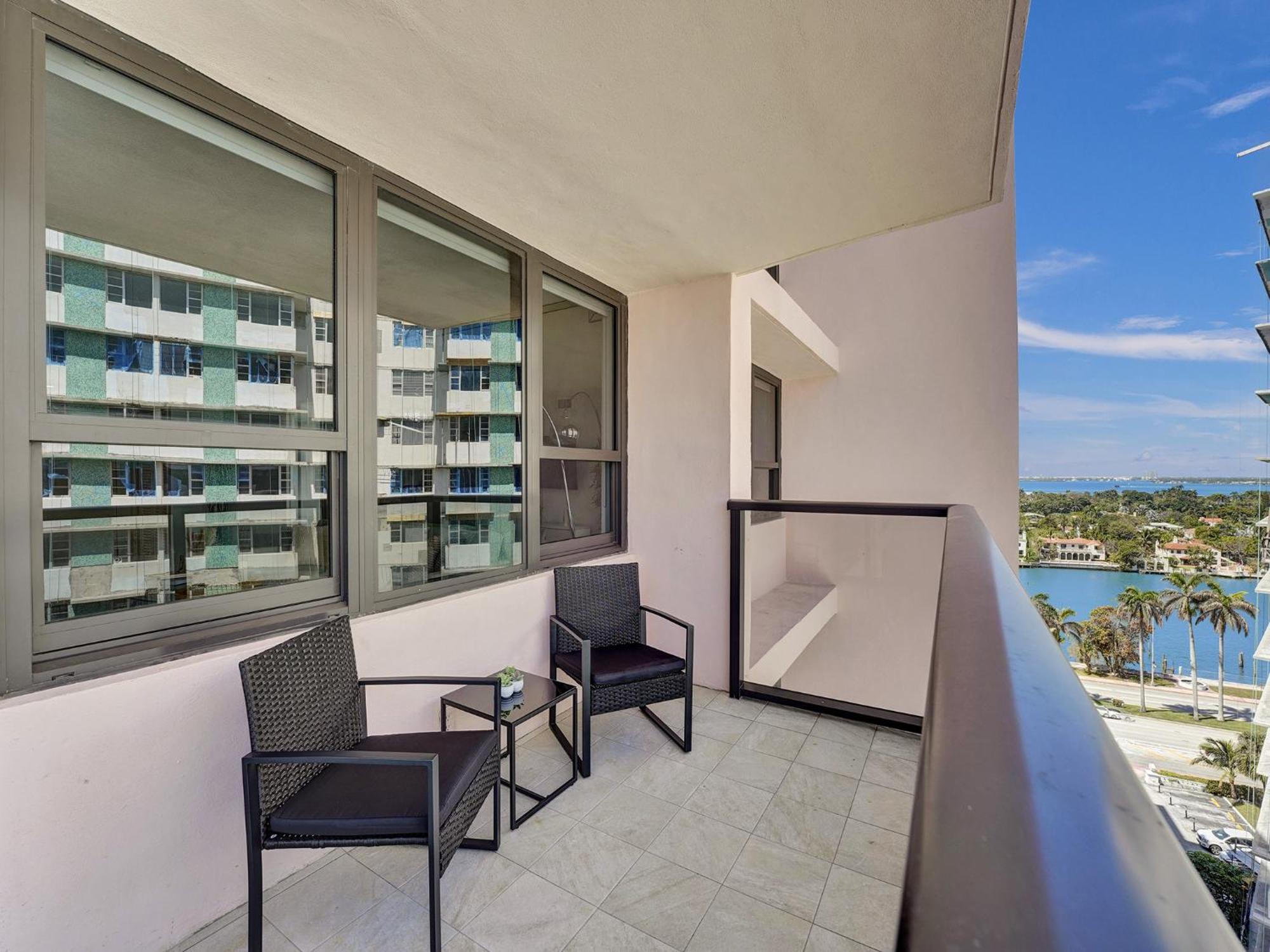 Apartment Cozy Beachfront W Service 1410
