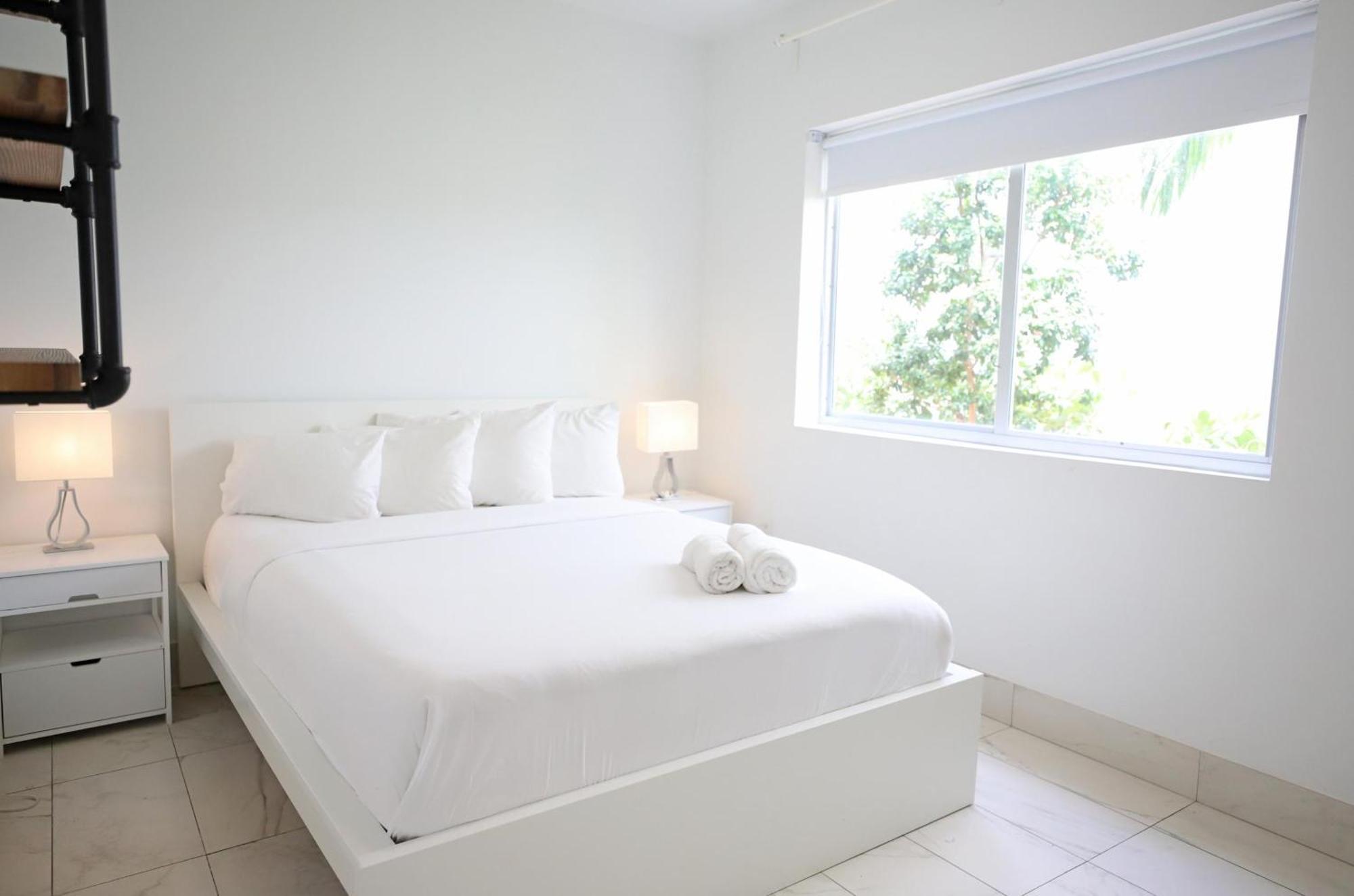 Apartment Family Friendly Steps To Miami With Free Parking