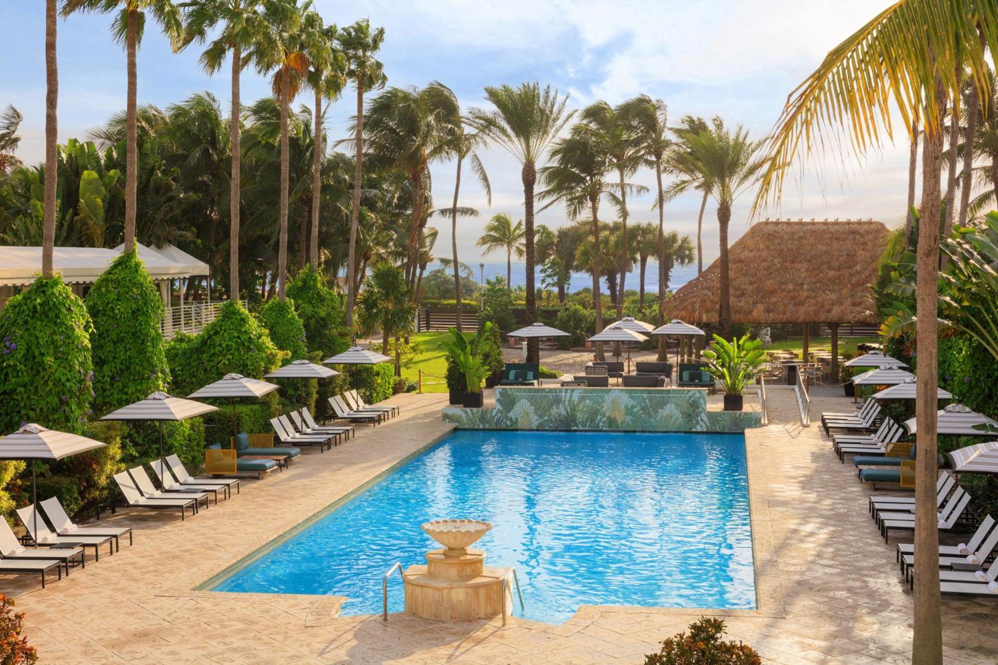 Kimpton Surfcomber By Ihg Resort Miami Beach