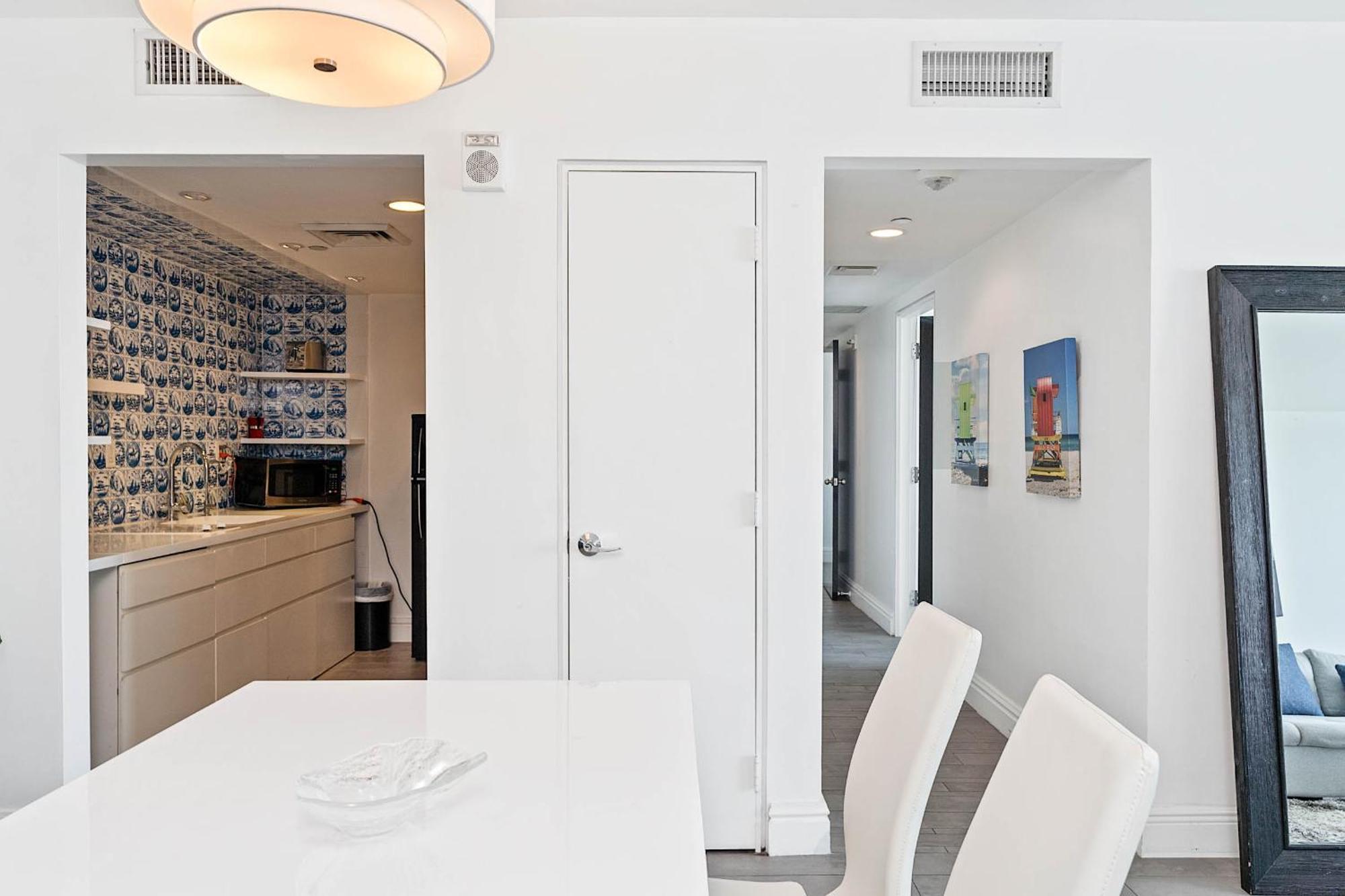 1100 West South Luxe Miami By Joe Semary Apartment Miami Beach