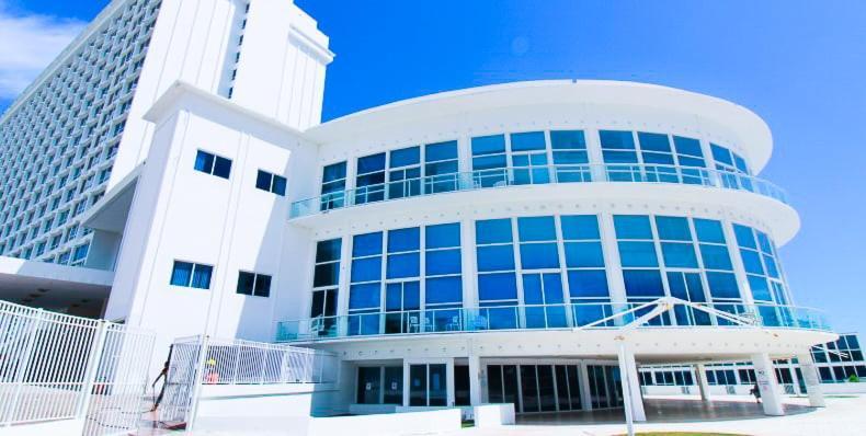 Castle L5 Oceanview Double-loft With Pool, Access, Tennis, Free Parking! *