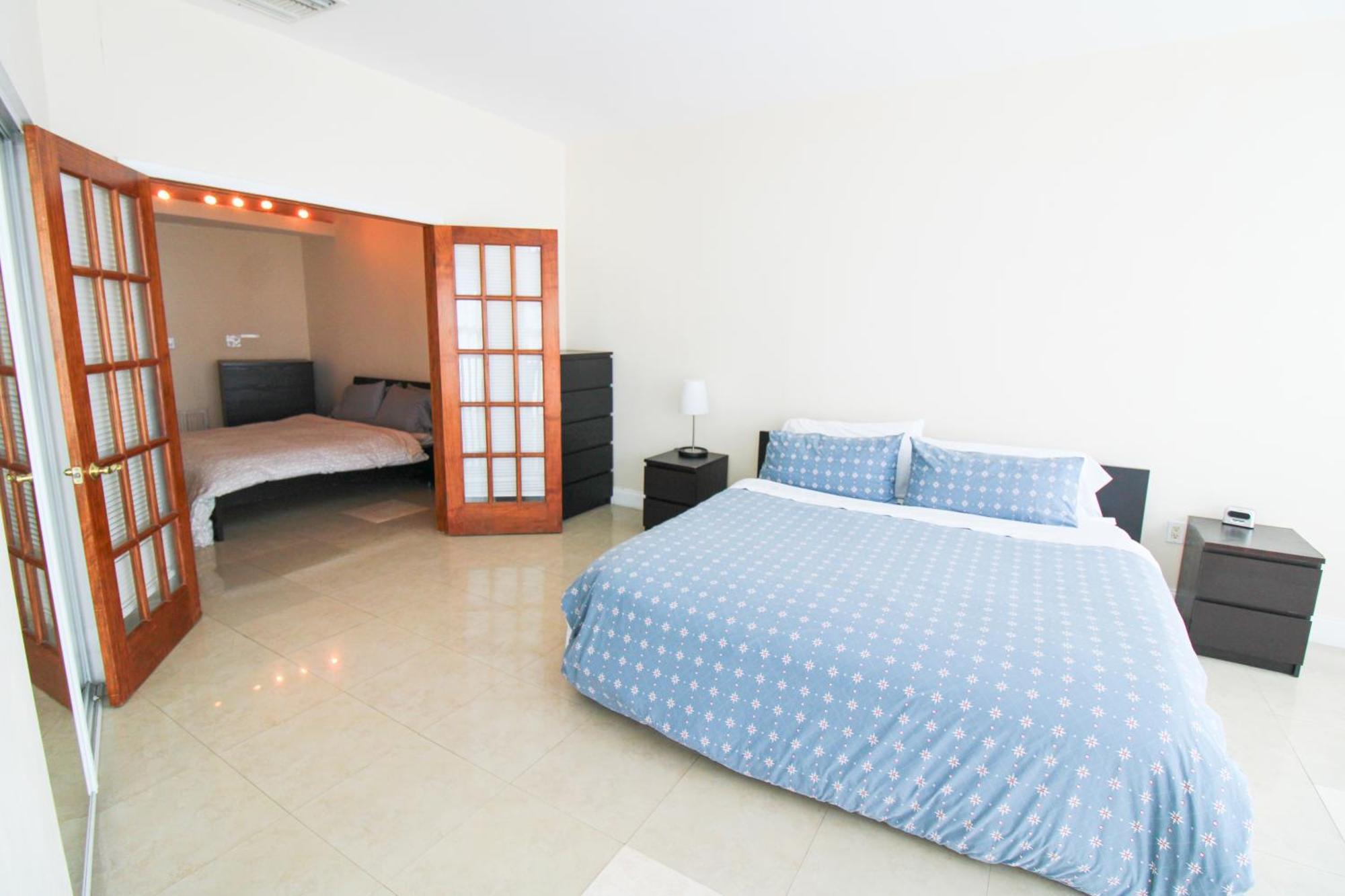 Castle L5 Oceanview Double-loft With Pool, Access, Tennis, Free Parking! Holiday home Miami Beach